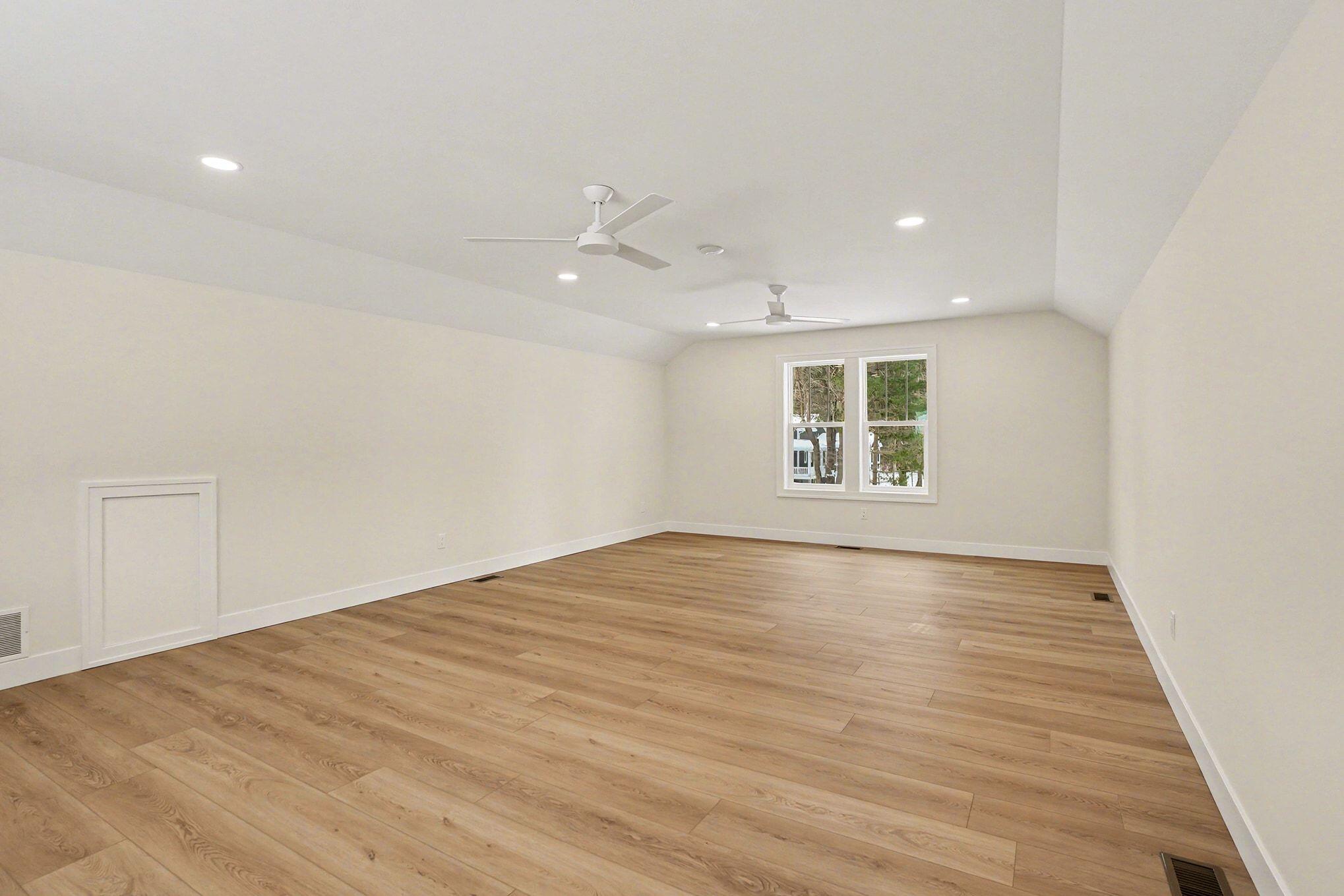 14805 Crest View Court