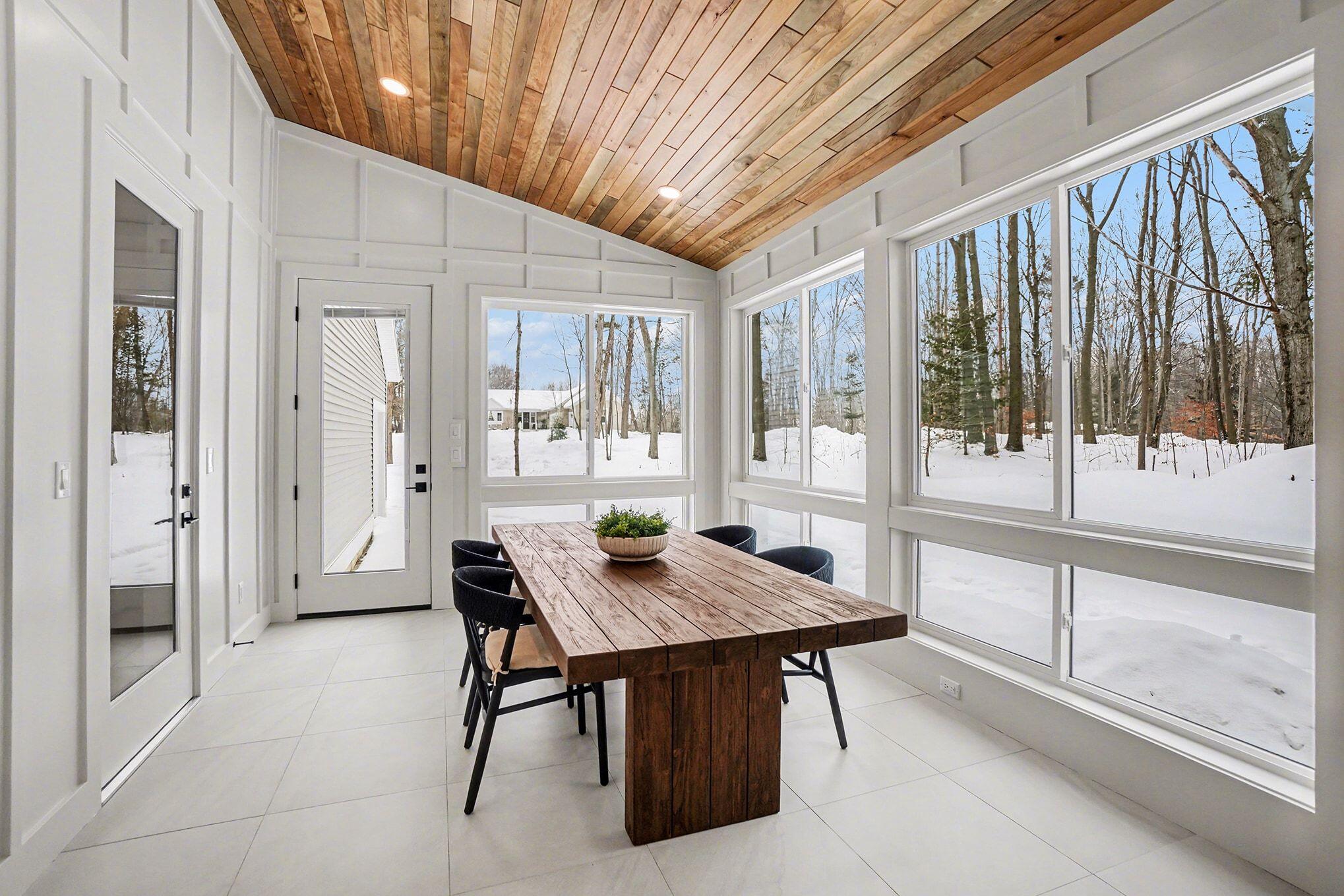 14805 Crest View Court