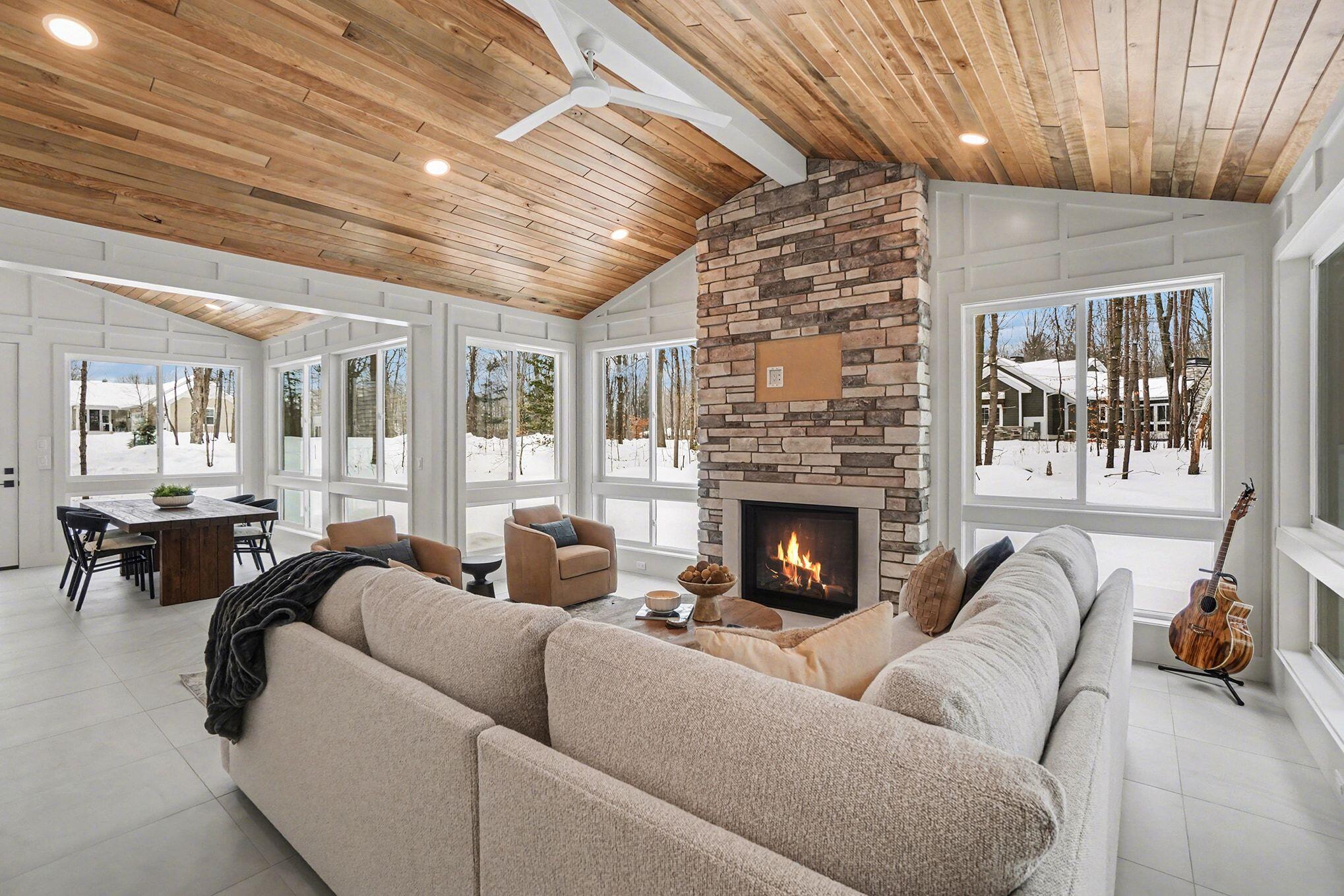 14805 Crest View Court