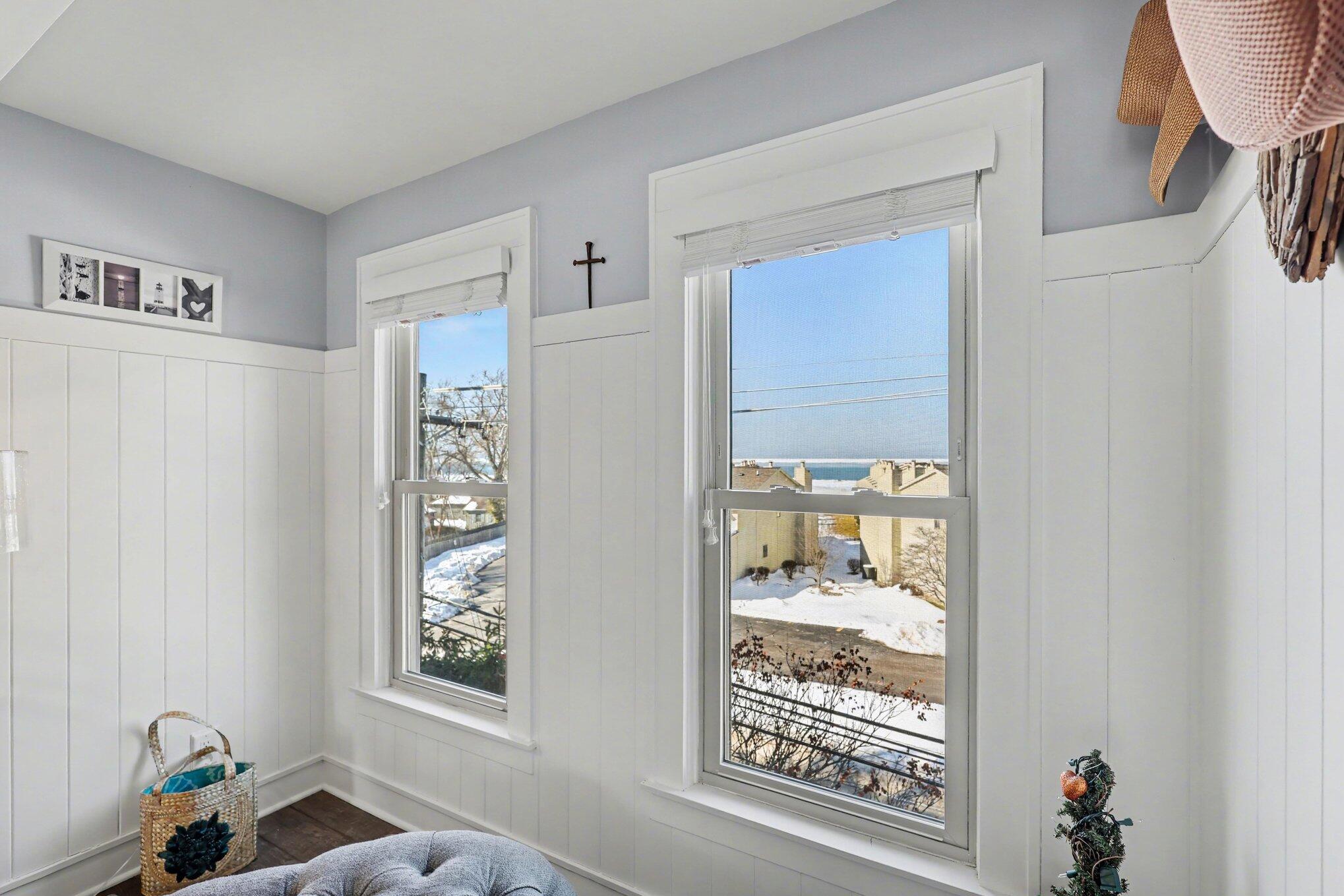 800 North Shore Drive 1