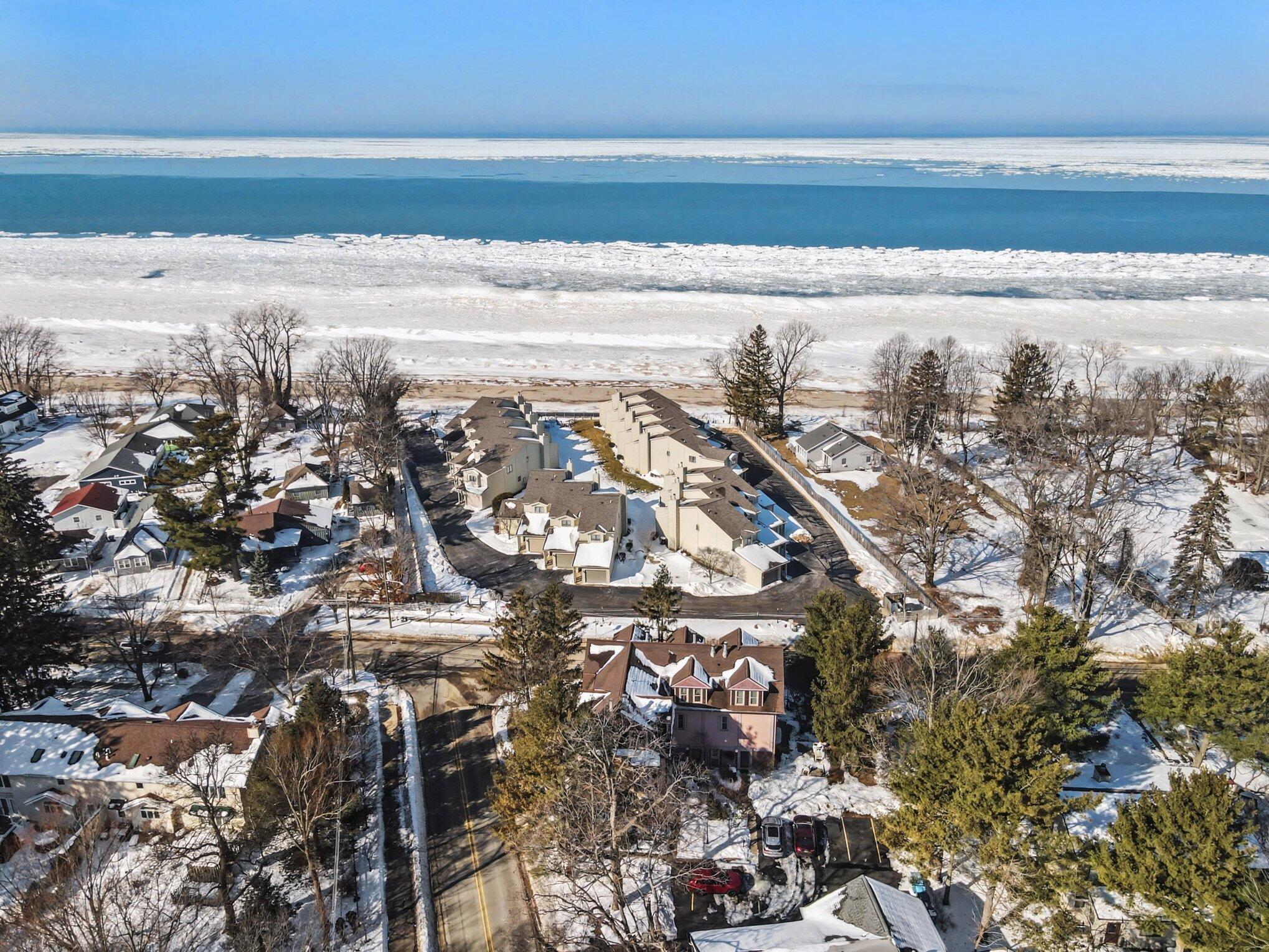 800 North Shore Drive 1