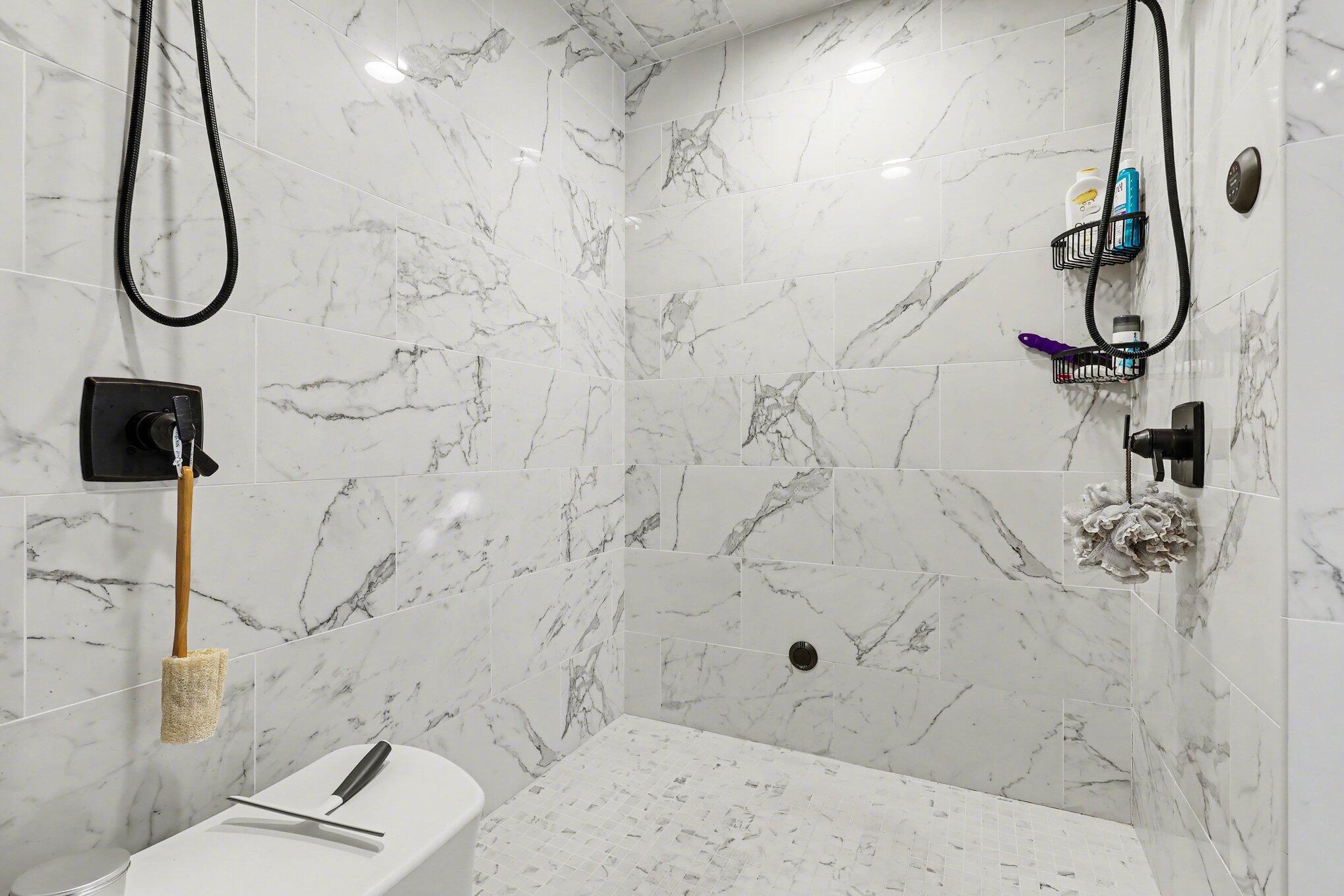 800 North Shore Drive 1