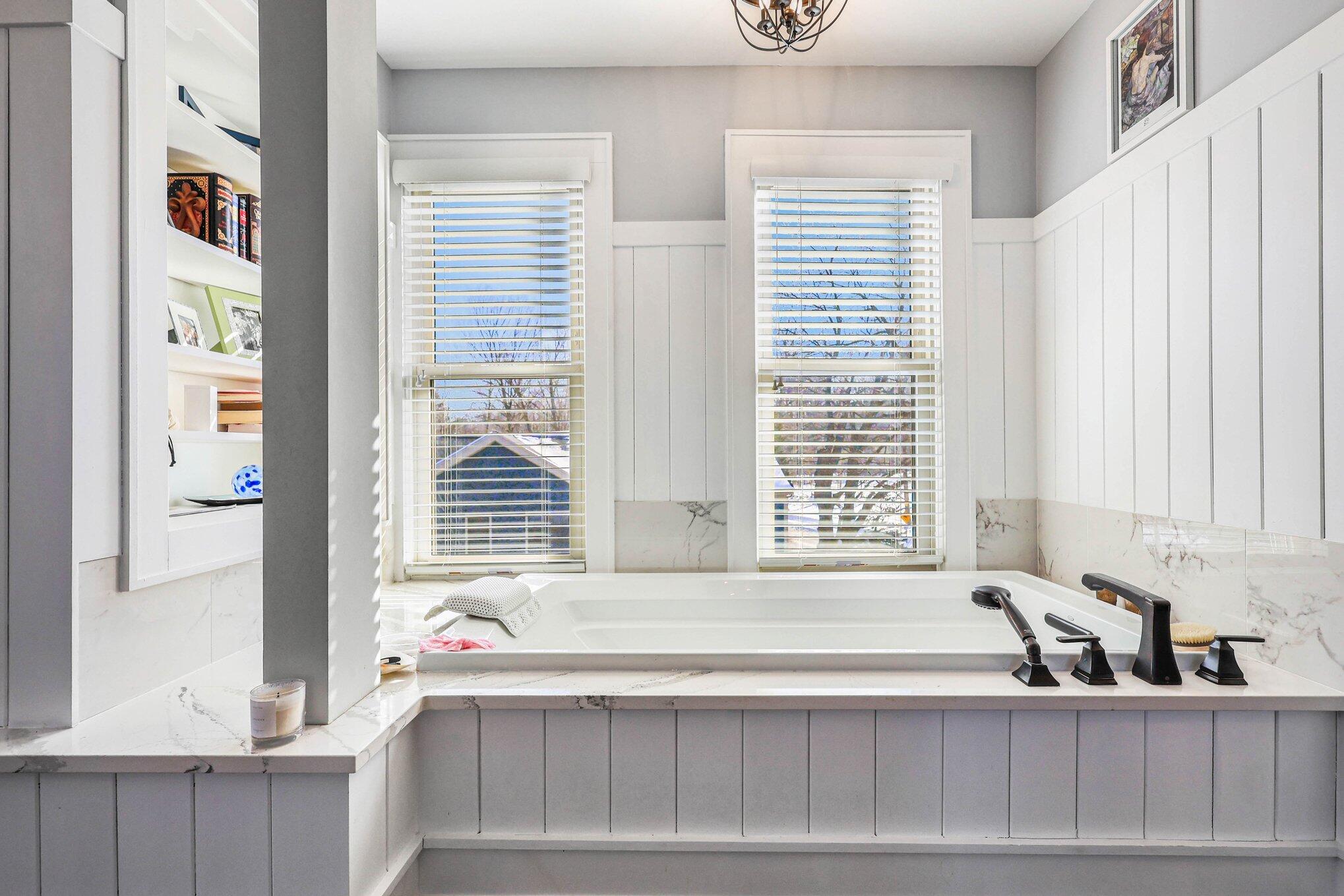 800 North Shore Drive 1