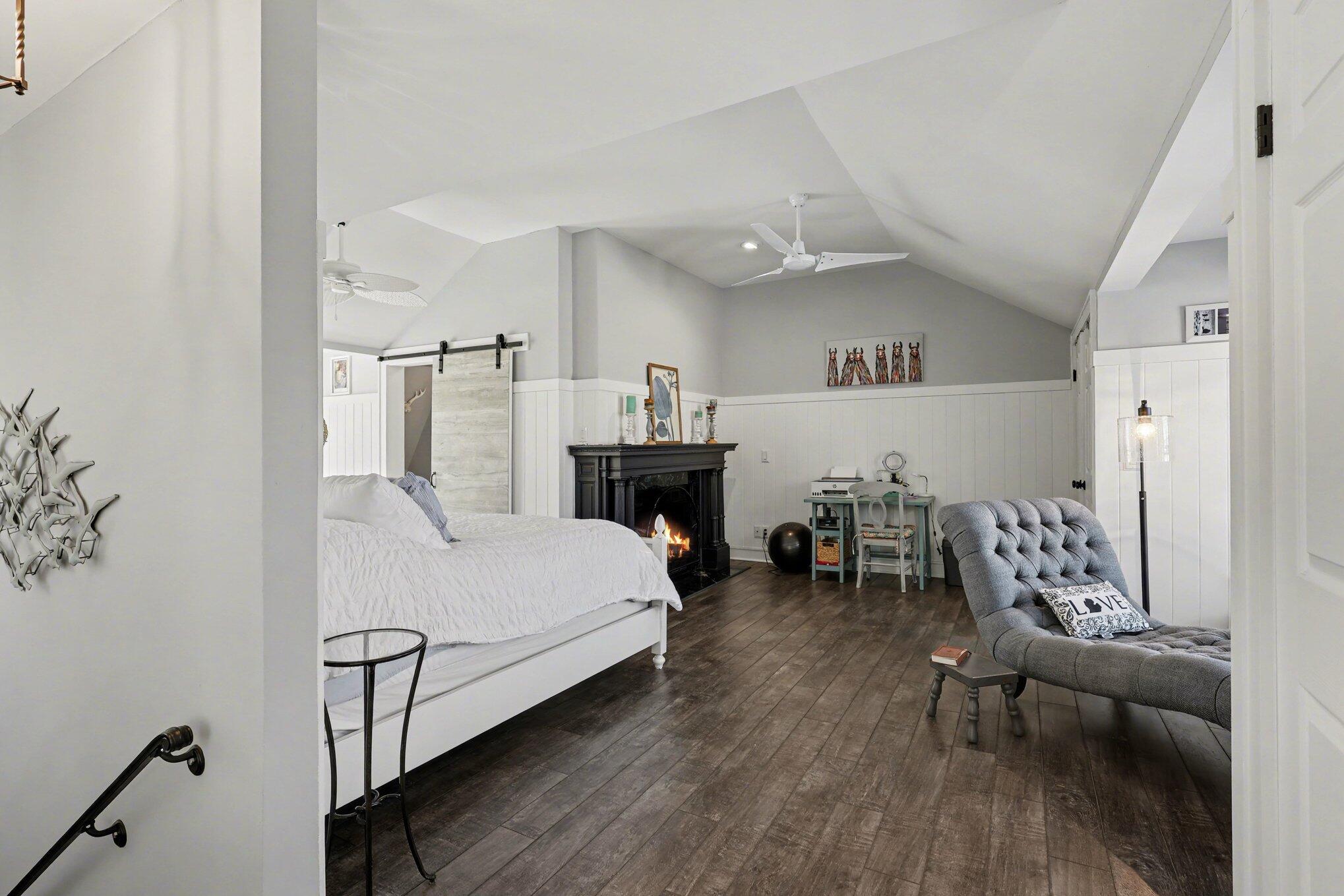 800 North Shore Drive 1