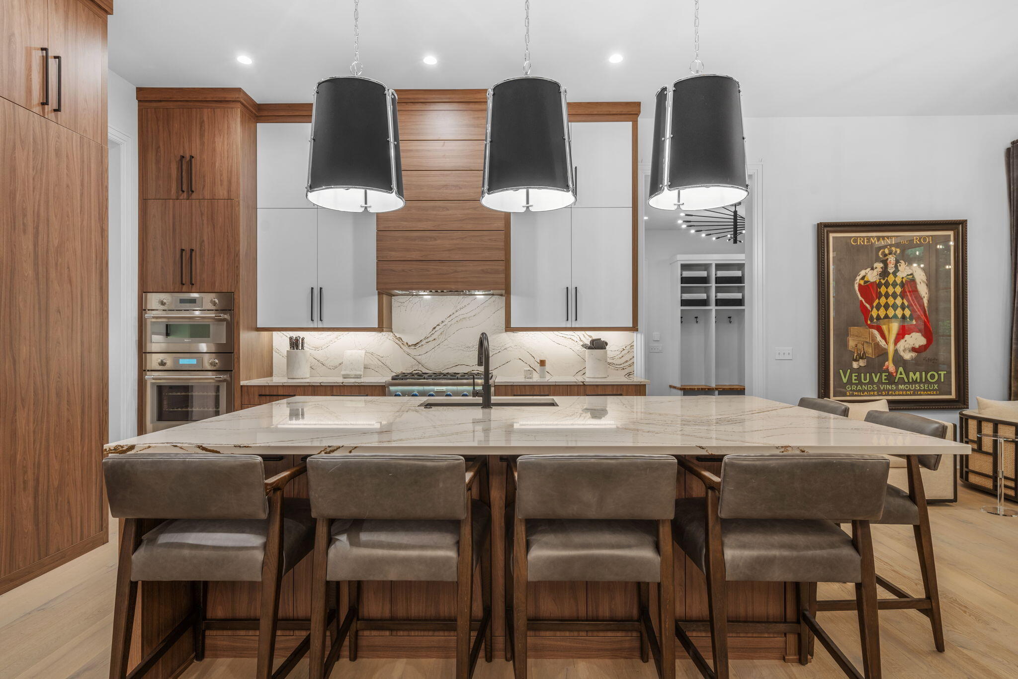 3341 Gaslight Lane