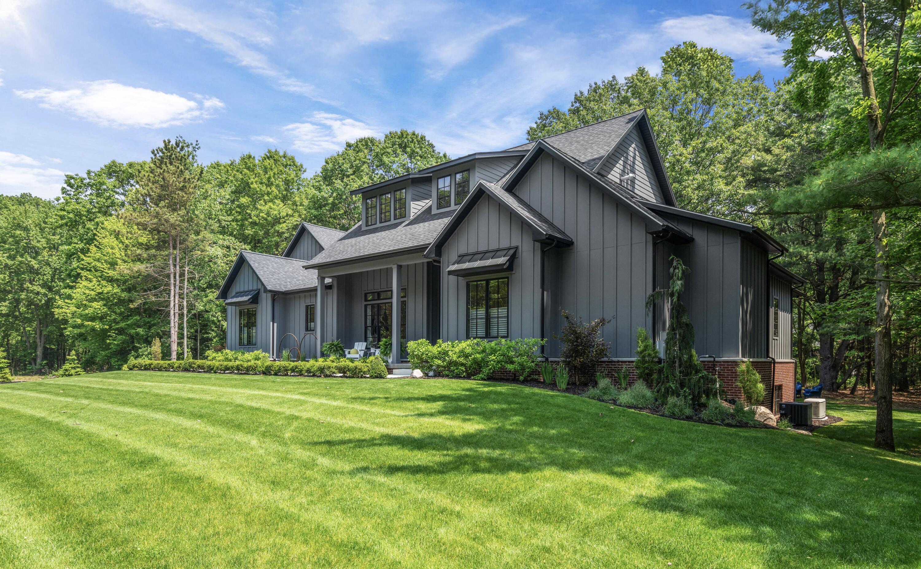 3341 Gaslight Lane