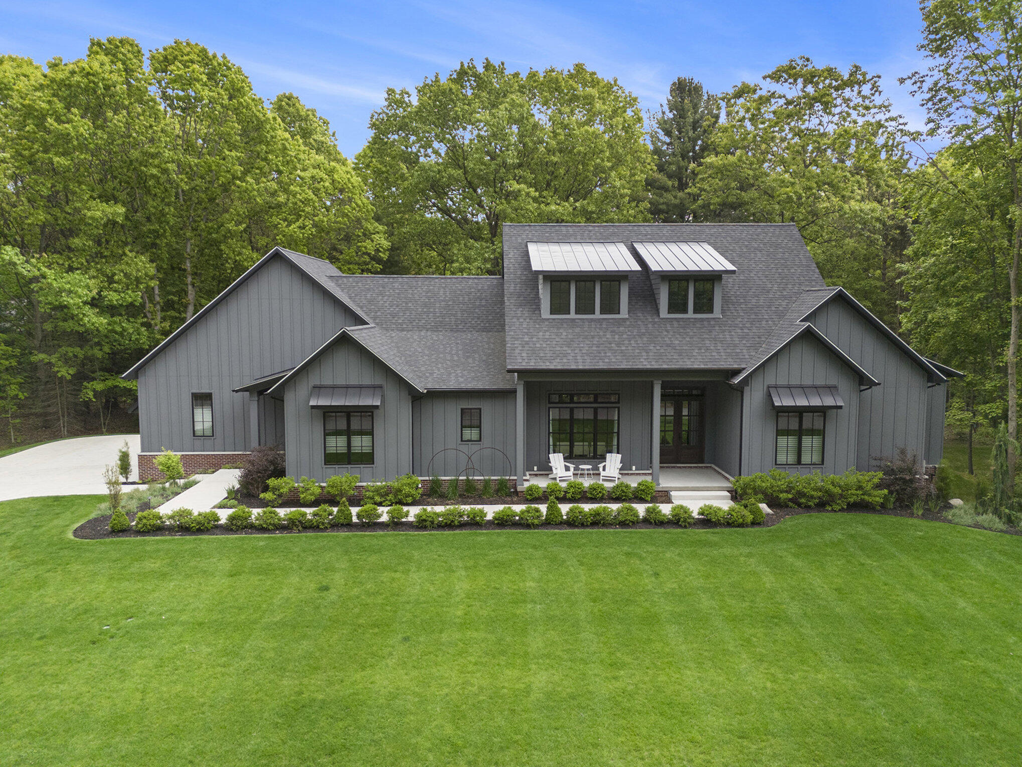 3341 Gaslight Lane