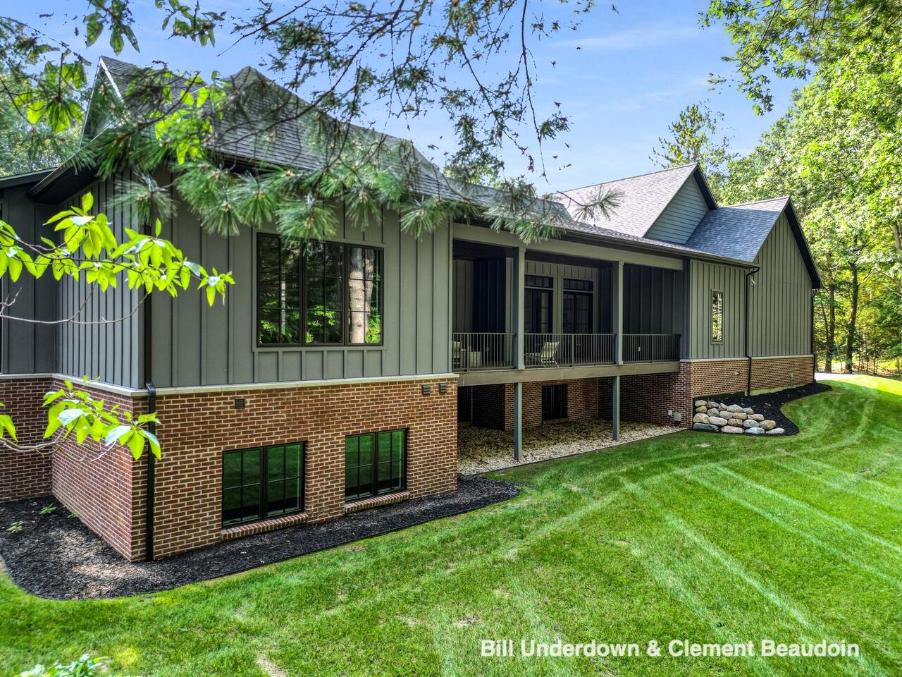 3341 Gaslight Lane