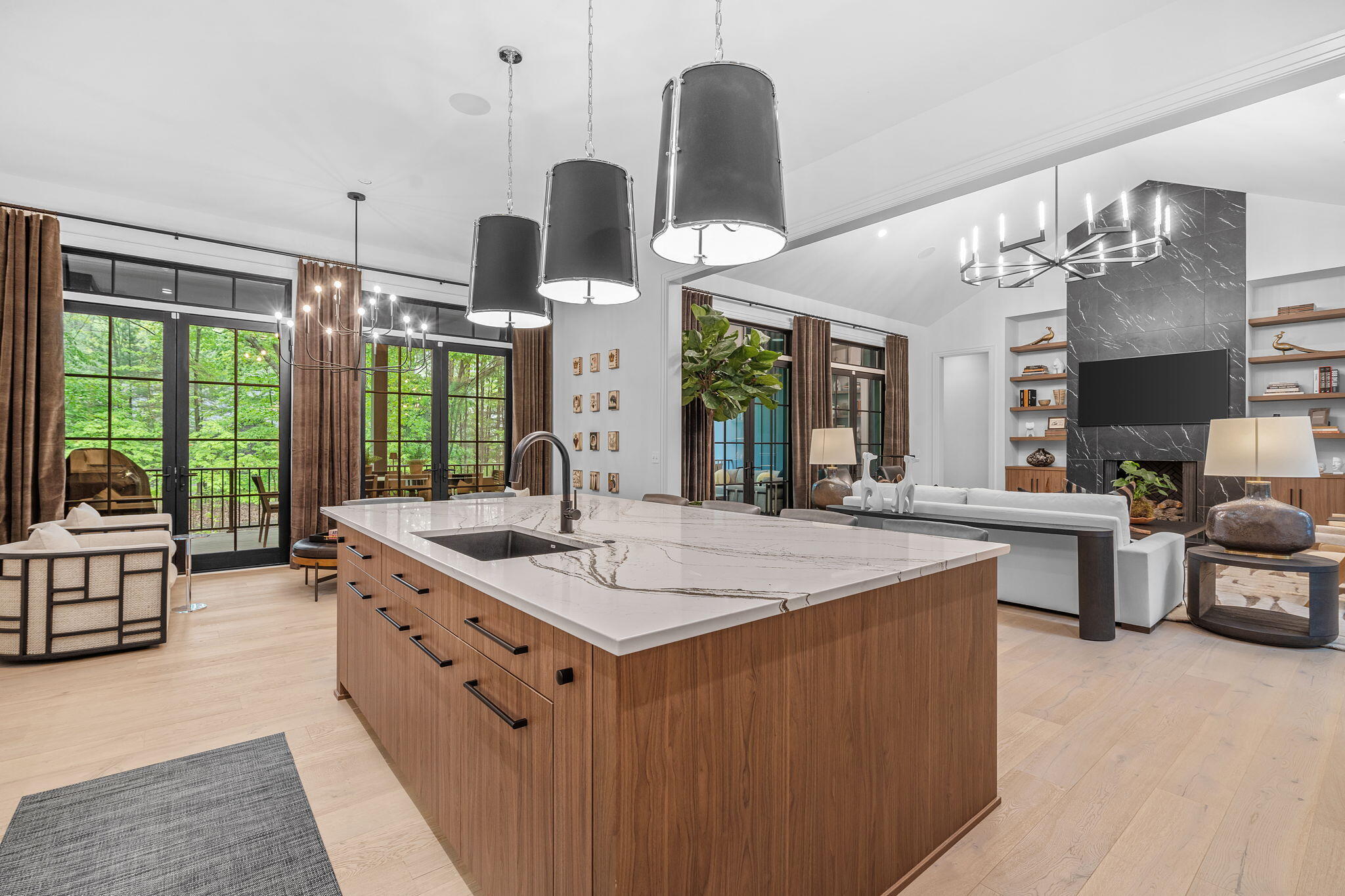 3341 Gaslight Lane