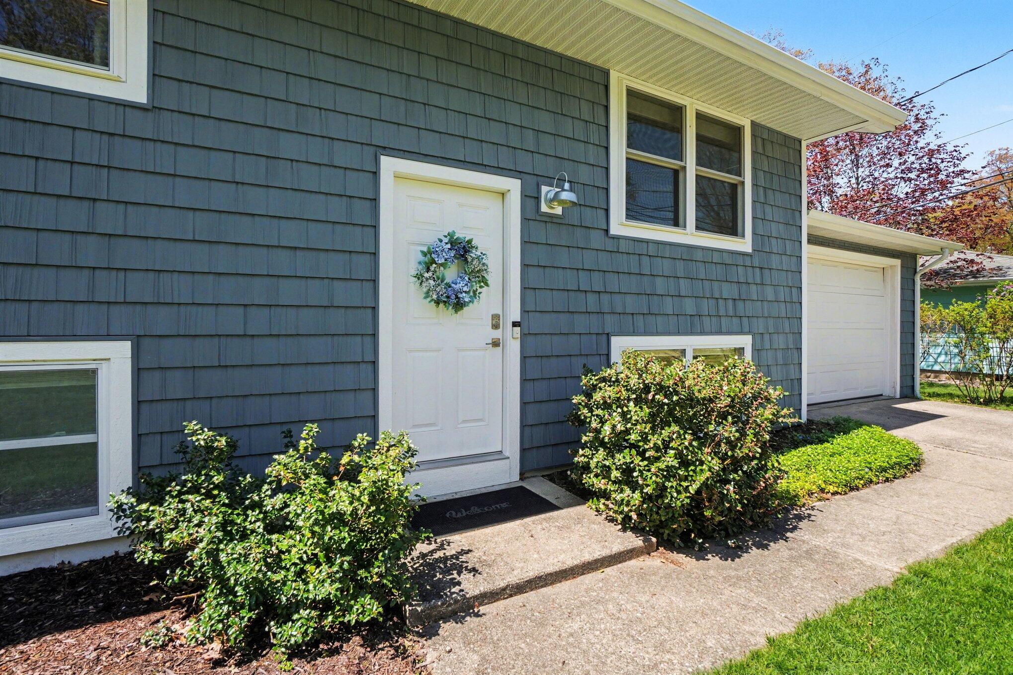 1250 Monroe Boulevard