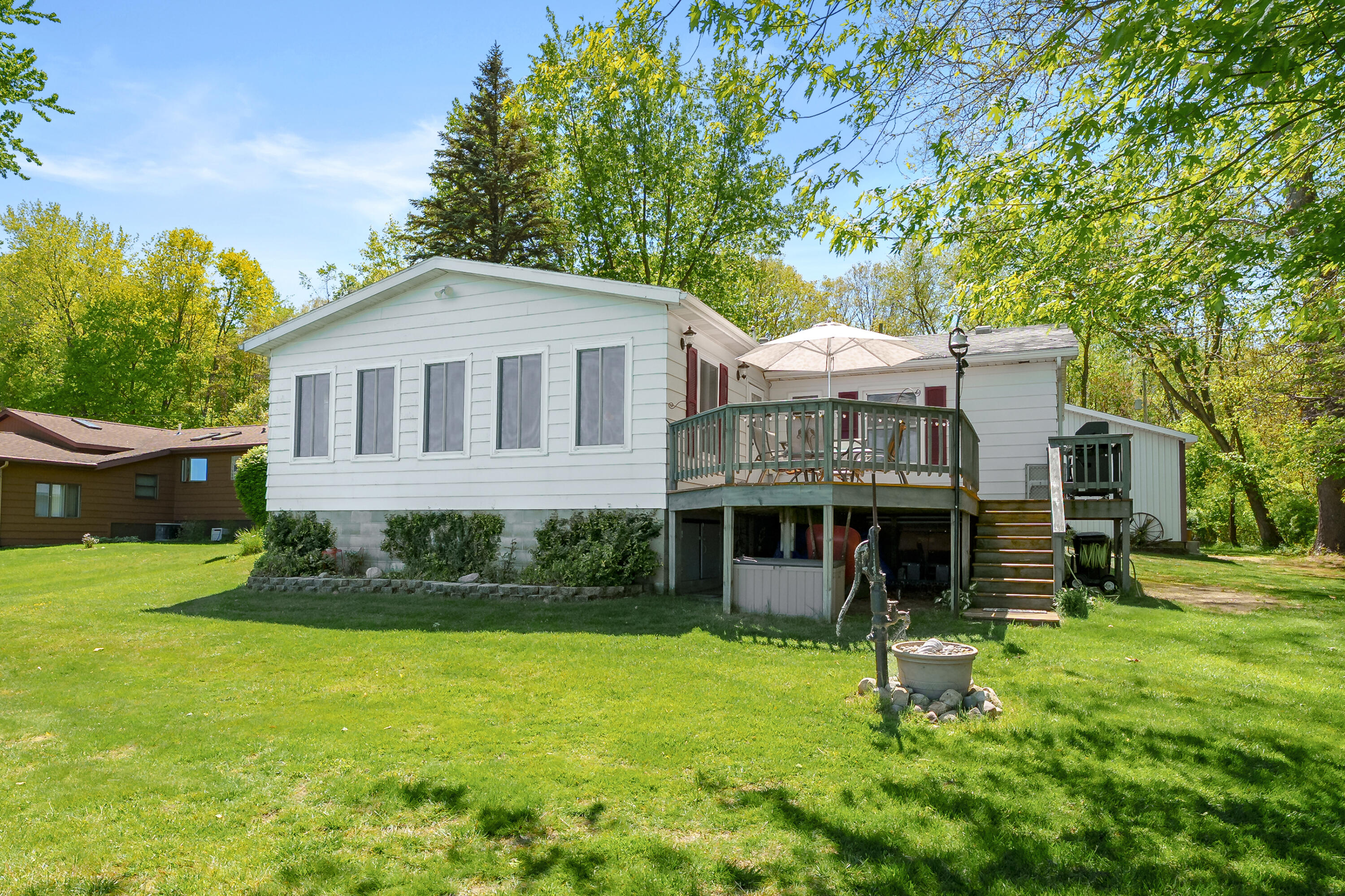 51860 County Road 384