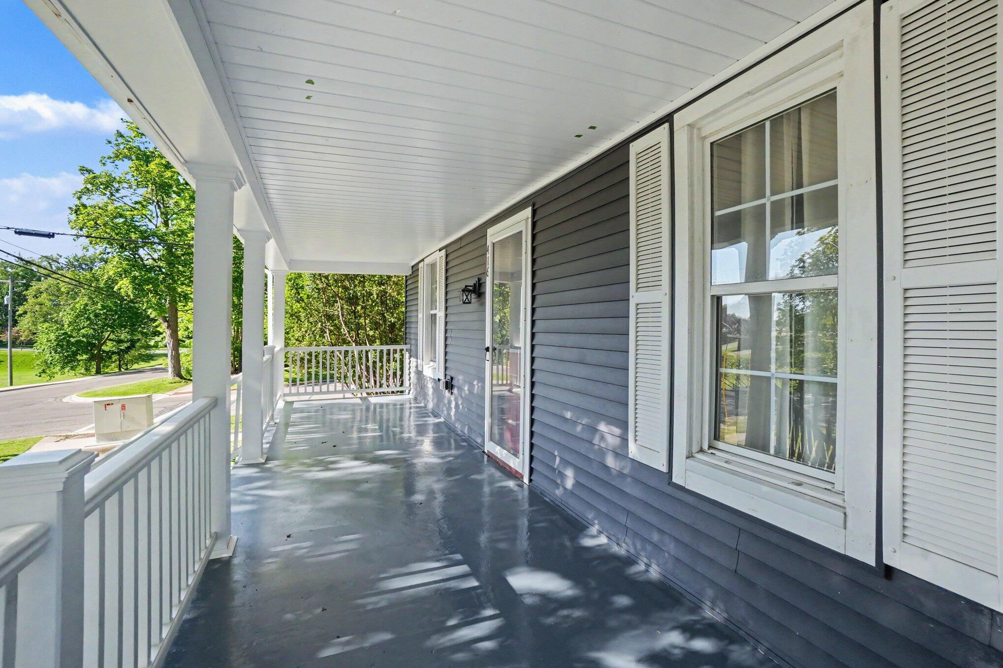 416 Center Street