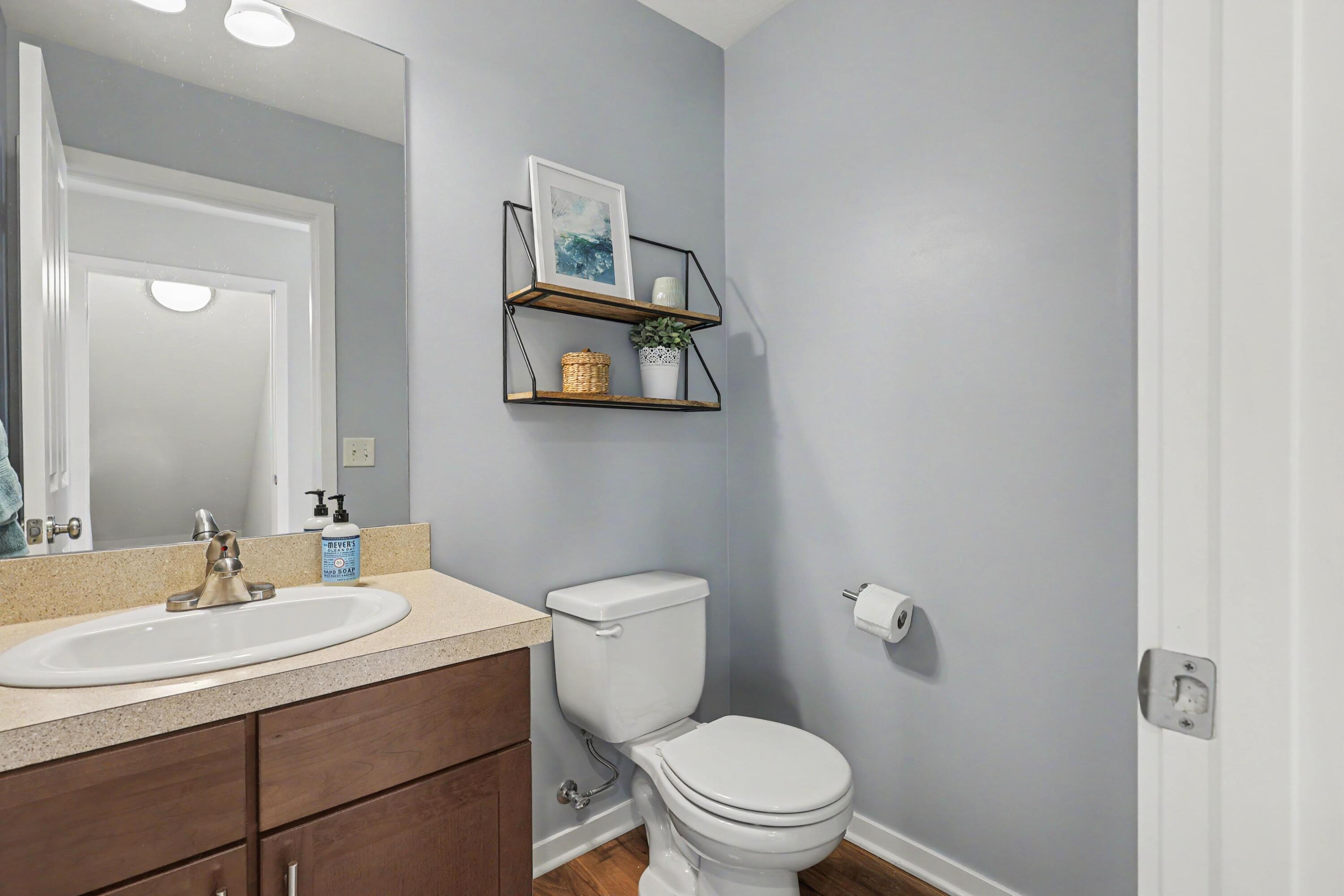 3358 Camrose Drive