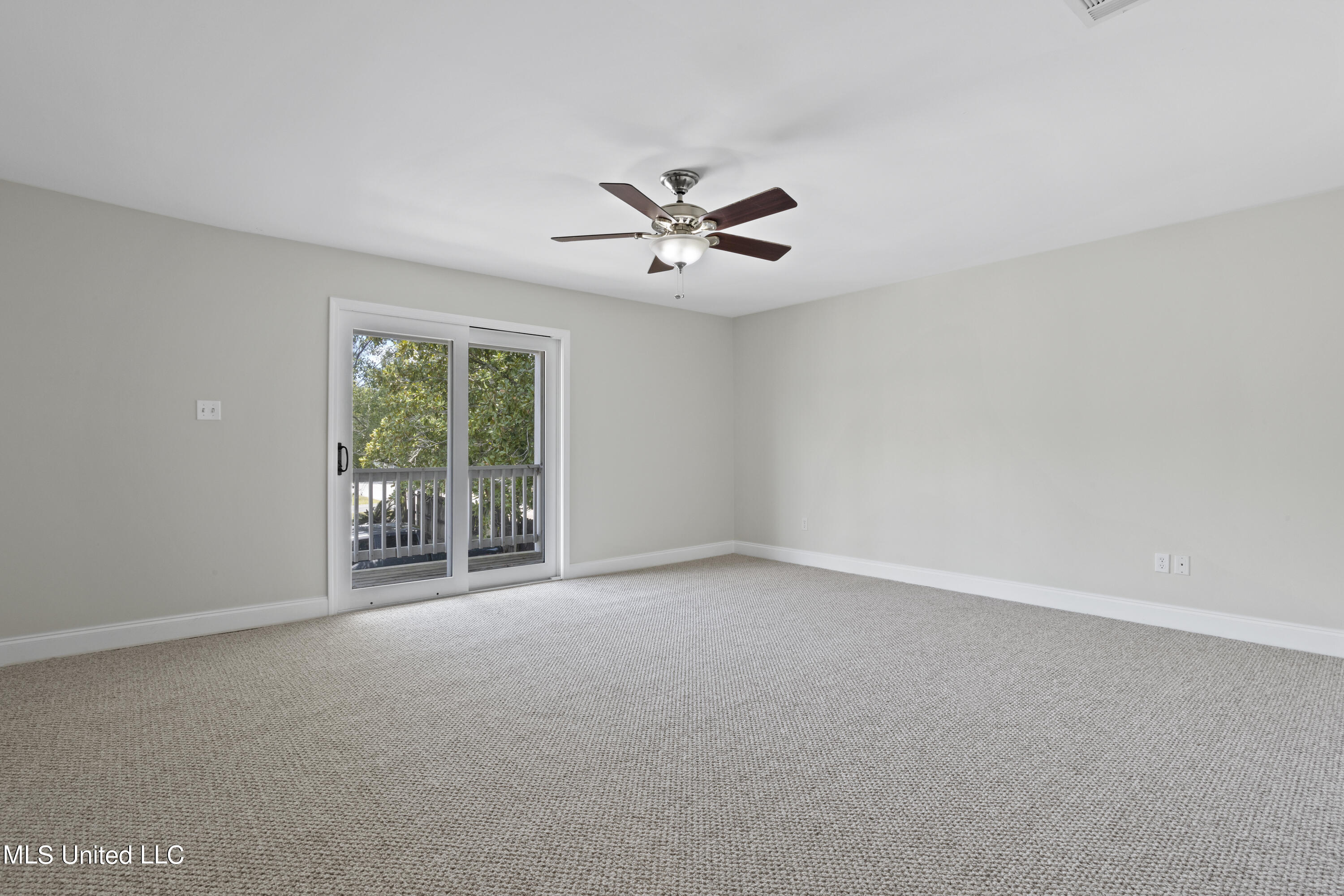 808 Desoto Street, 1