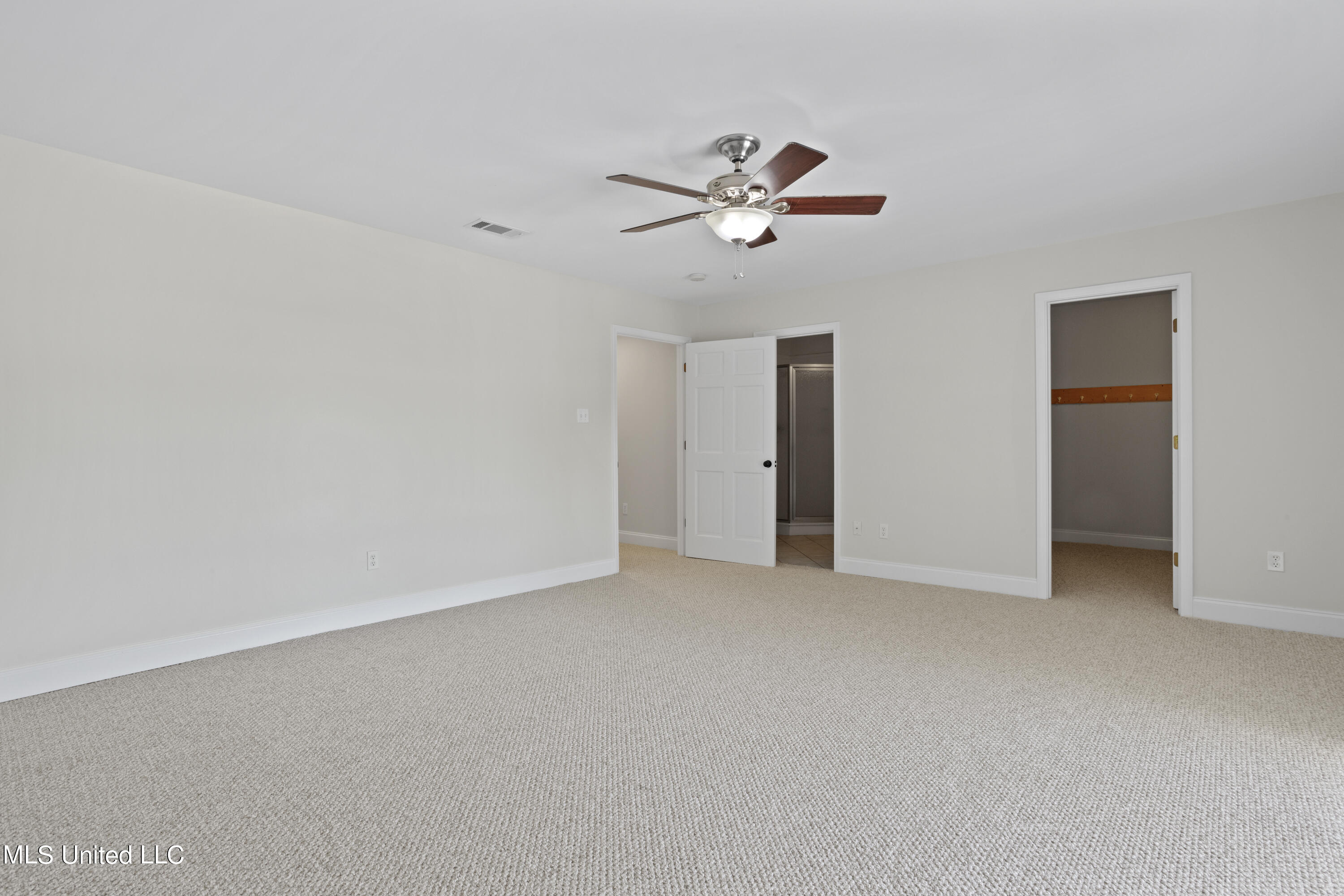 808 Desoto Street, 1