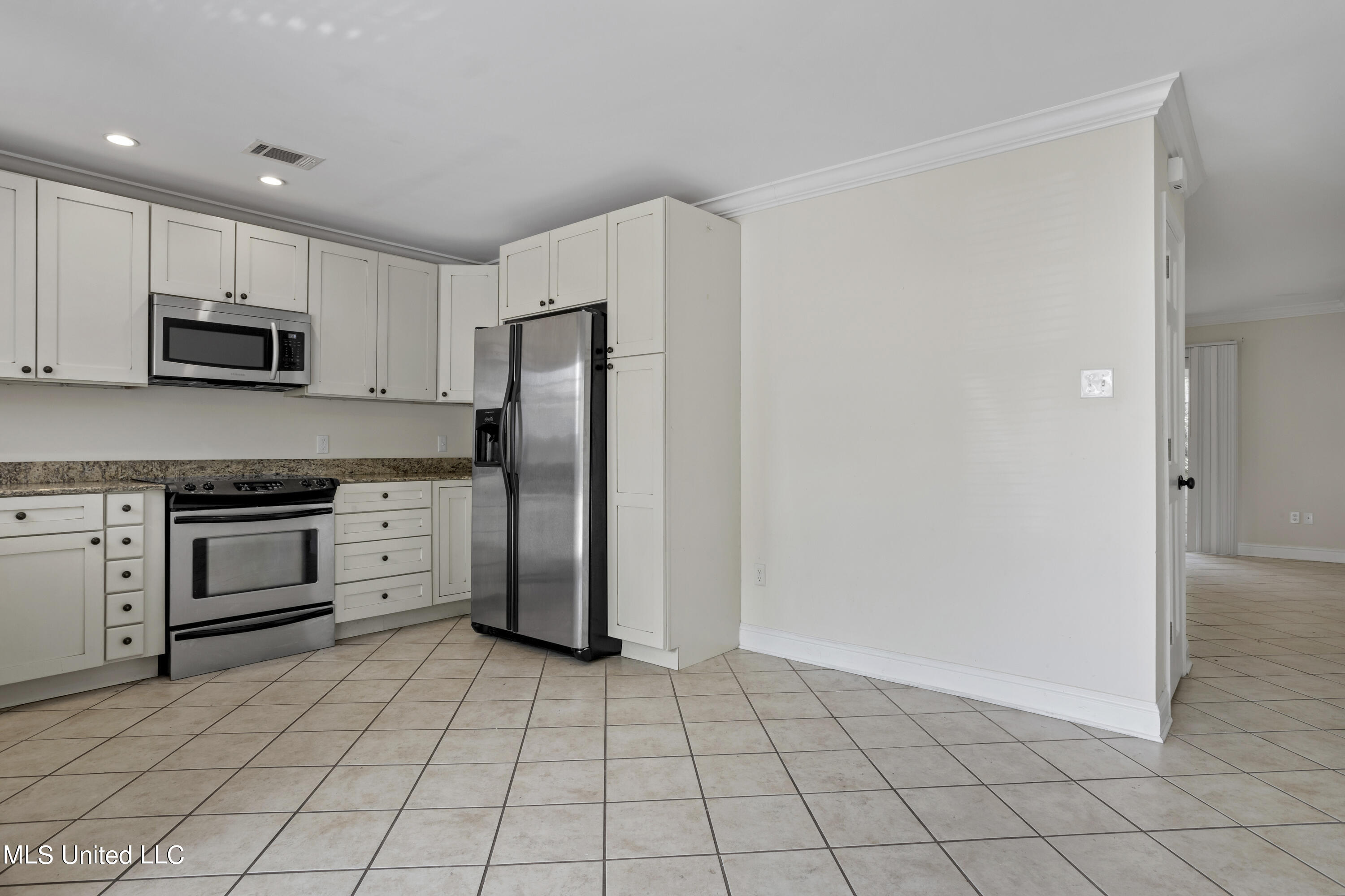 808 Desoto Street, 10