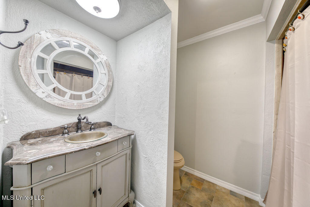 717 Bienville Boulevard, A1