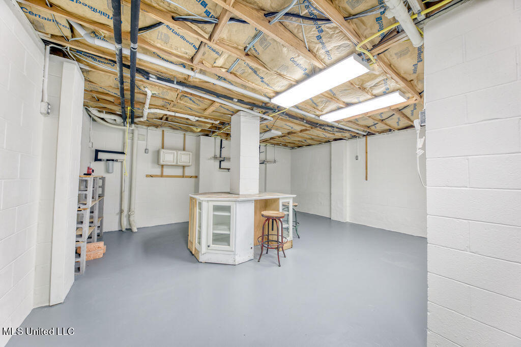 717 Bienville Boulevard, A1