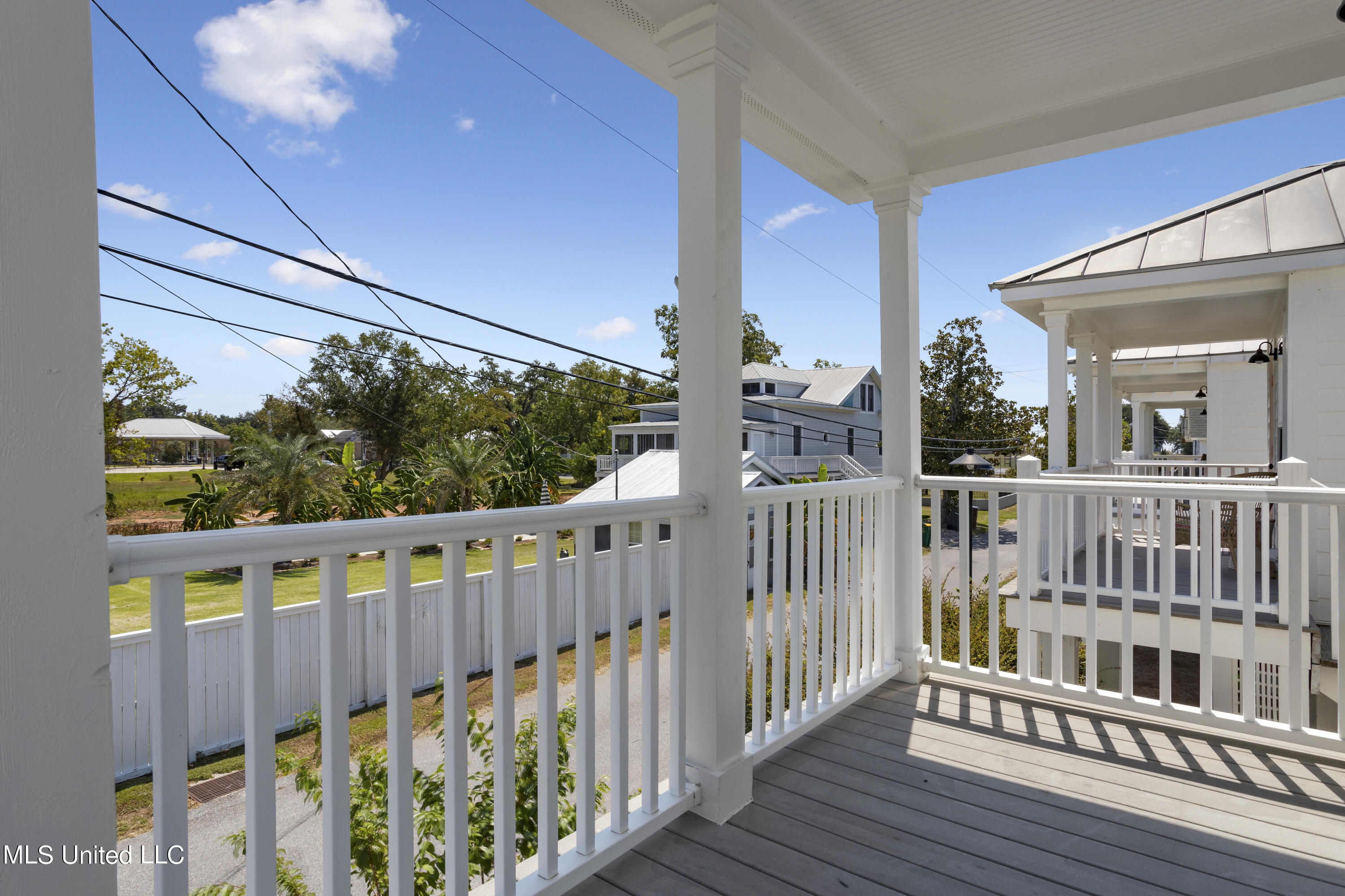 215 E Second Street, 38b