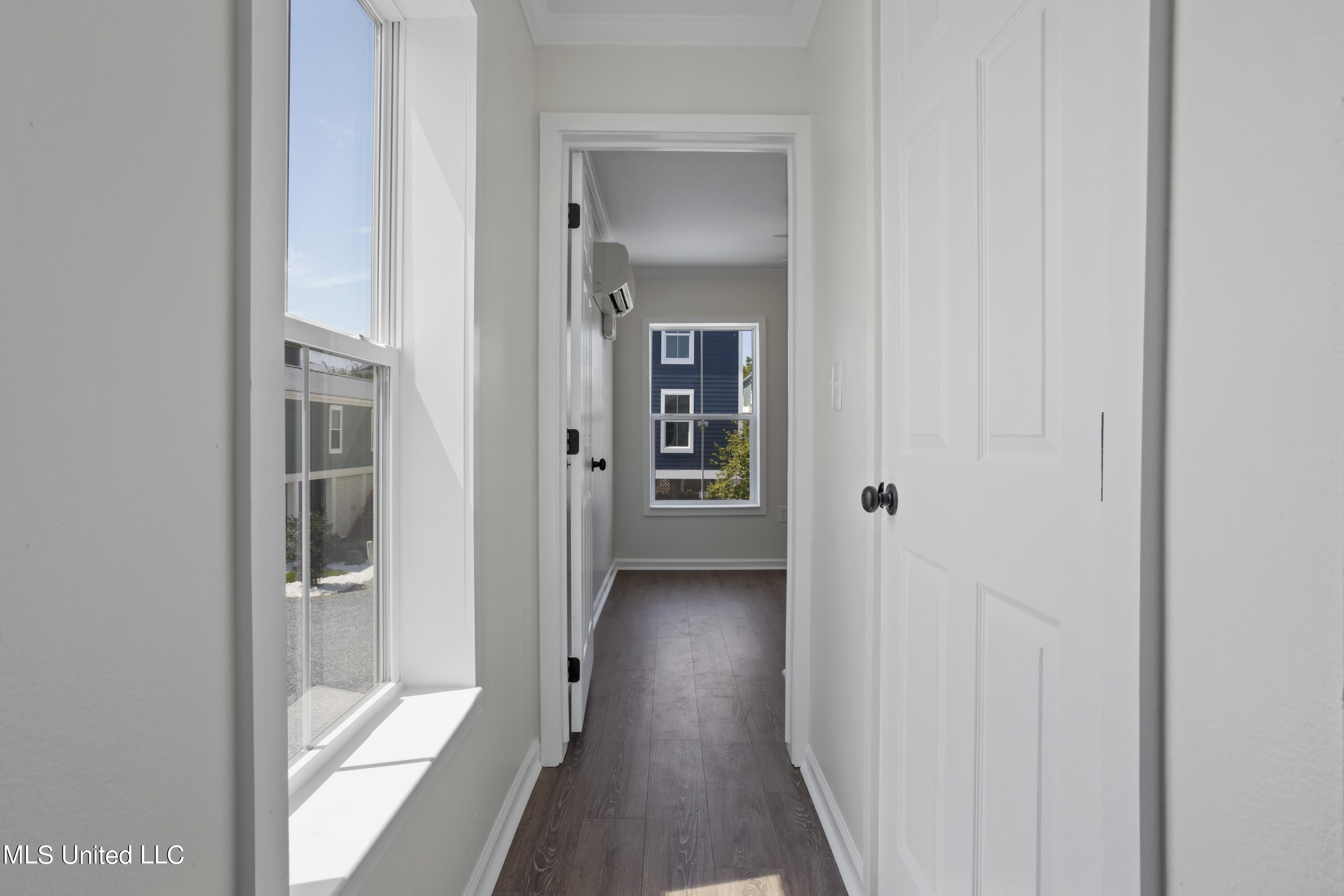 215 E Second Street, 38b
