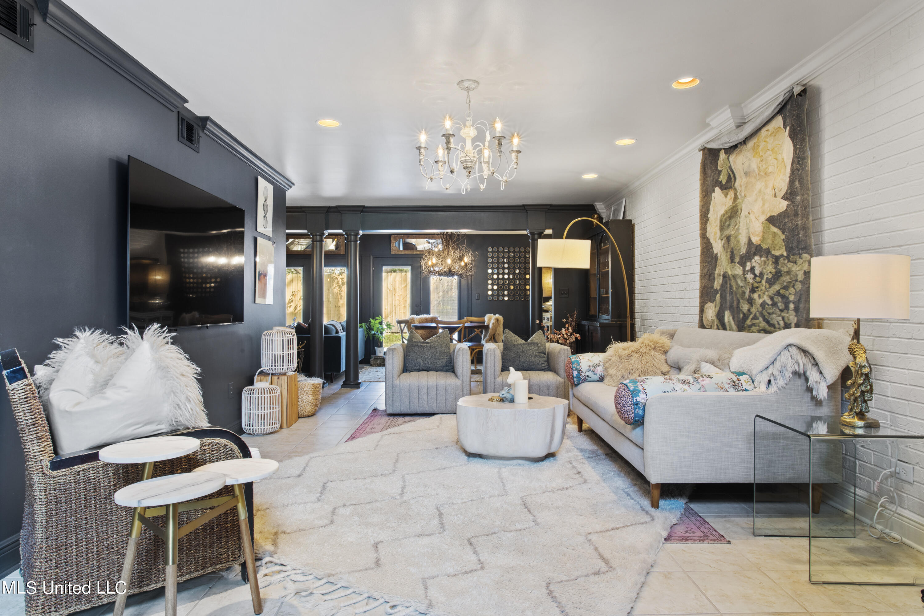 527 Front Beach, 22