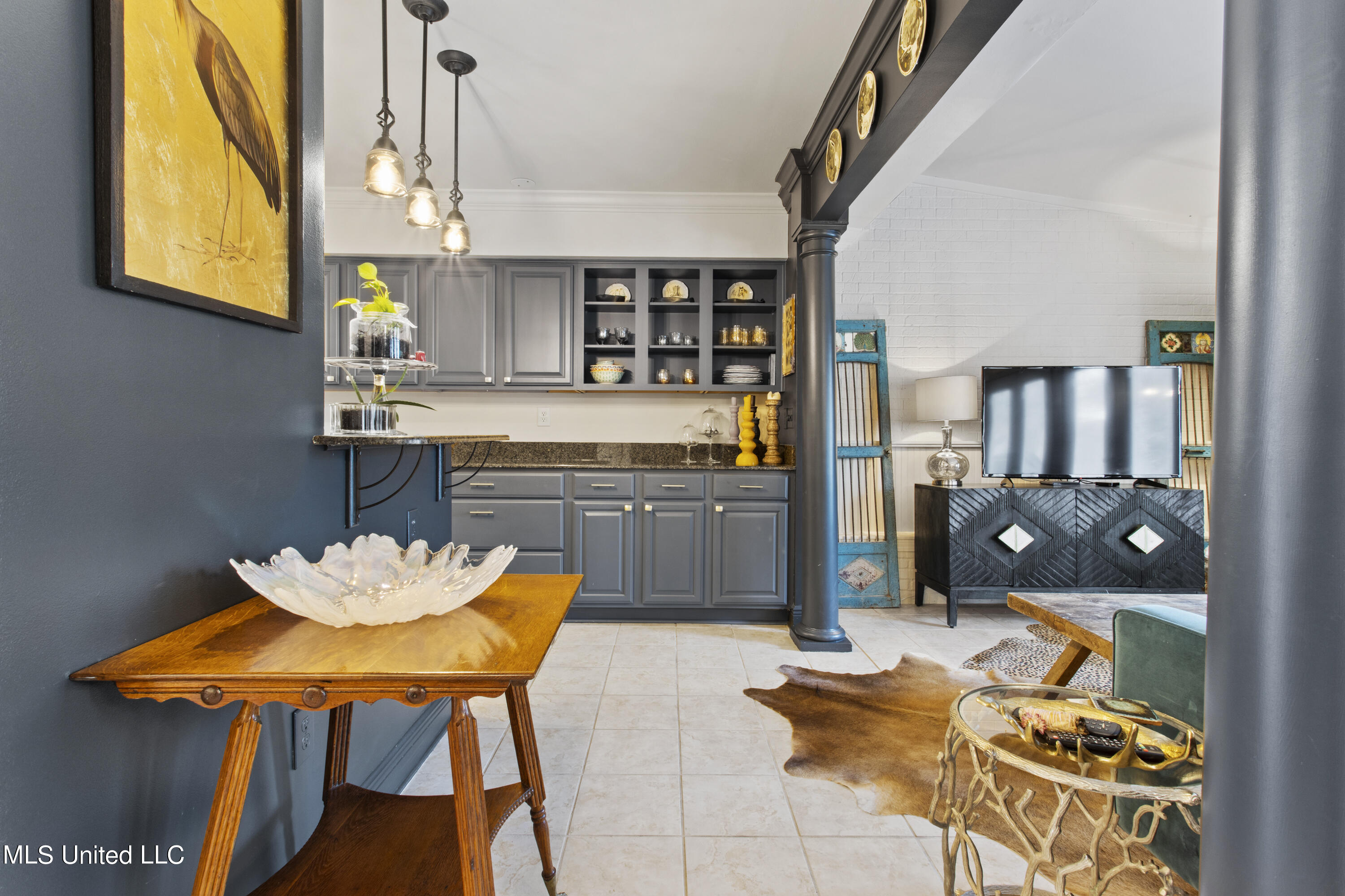 527 Front Beach, 22