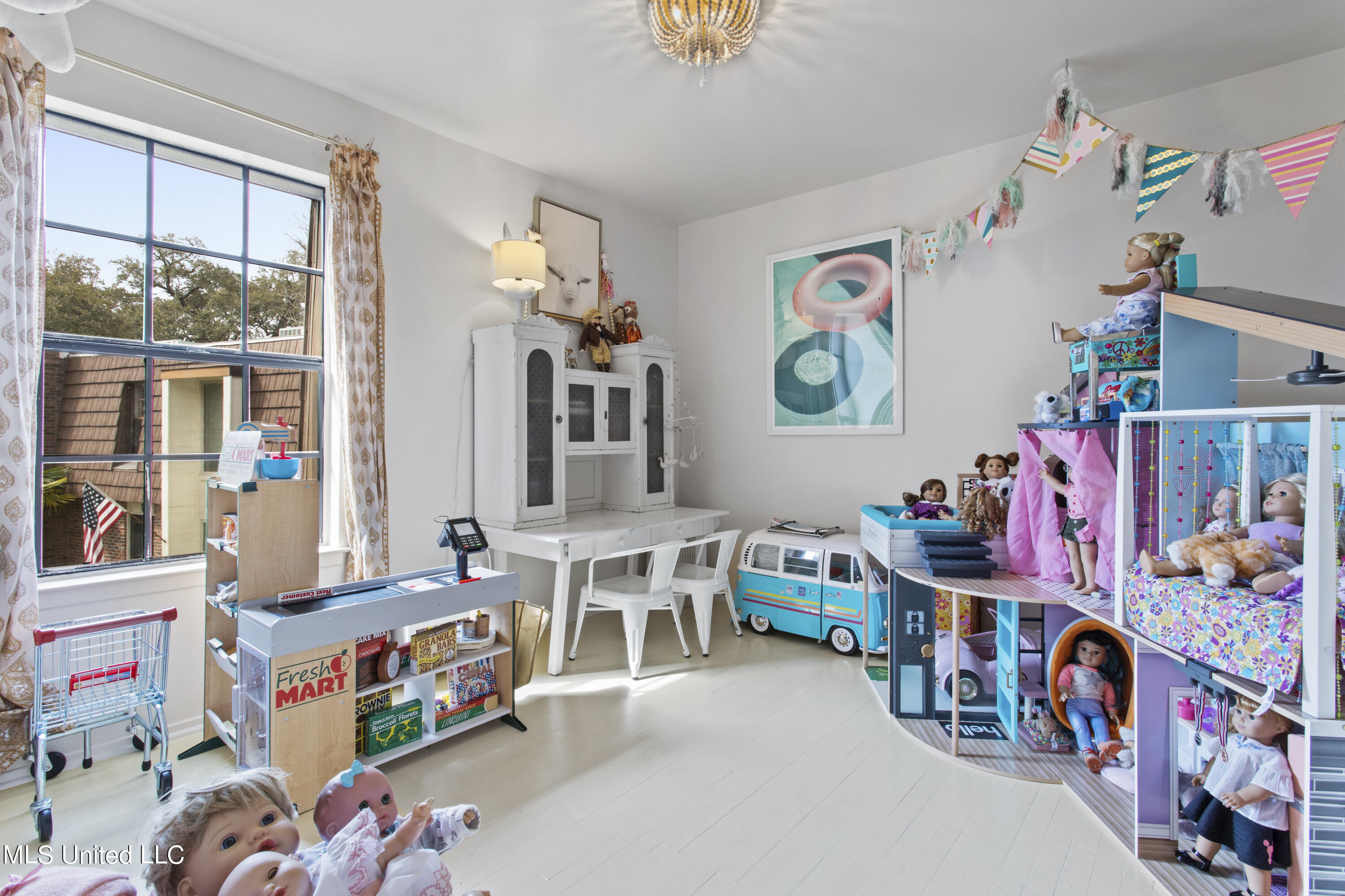 527 Front Beach, 22