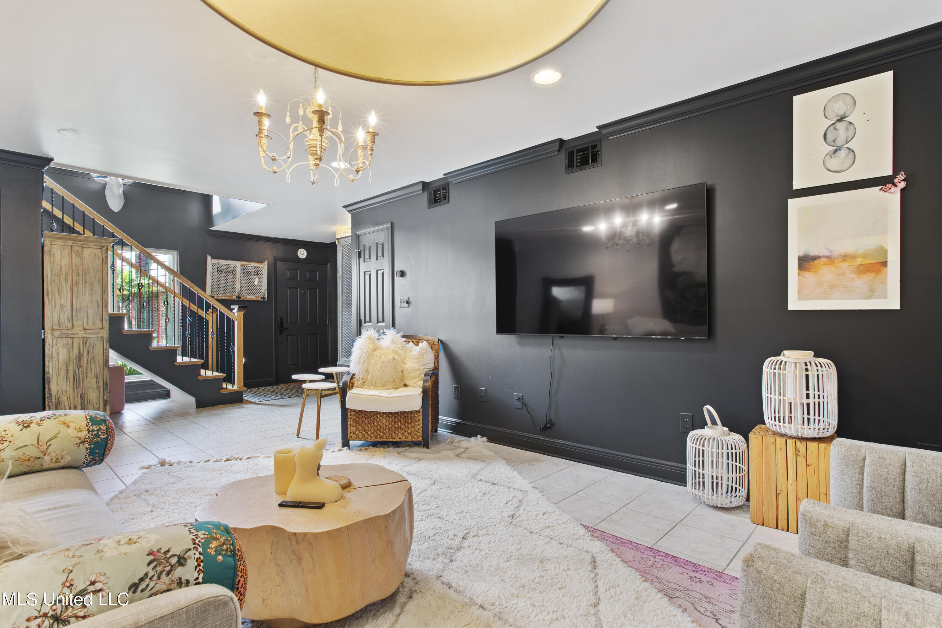 527 Front Beach, 22