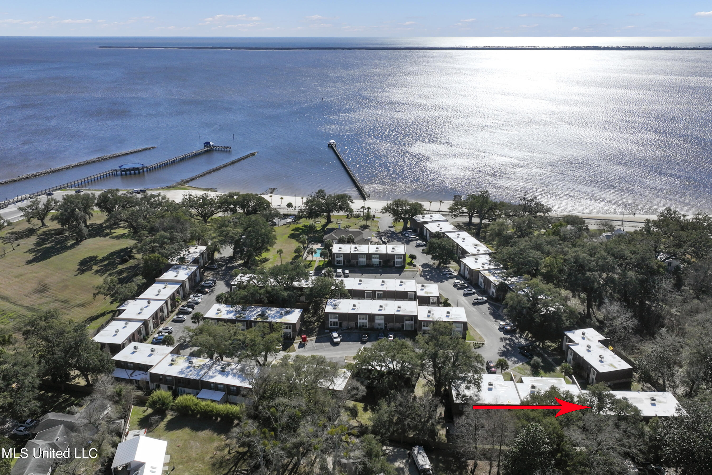 527 Front Beach, 22