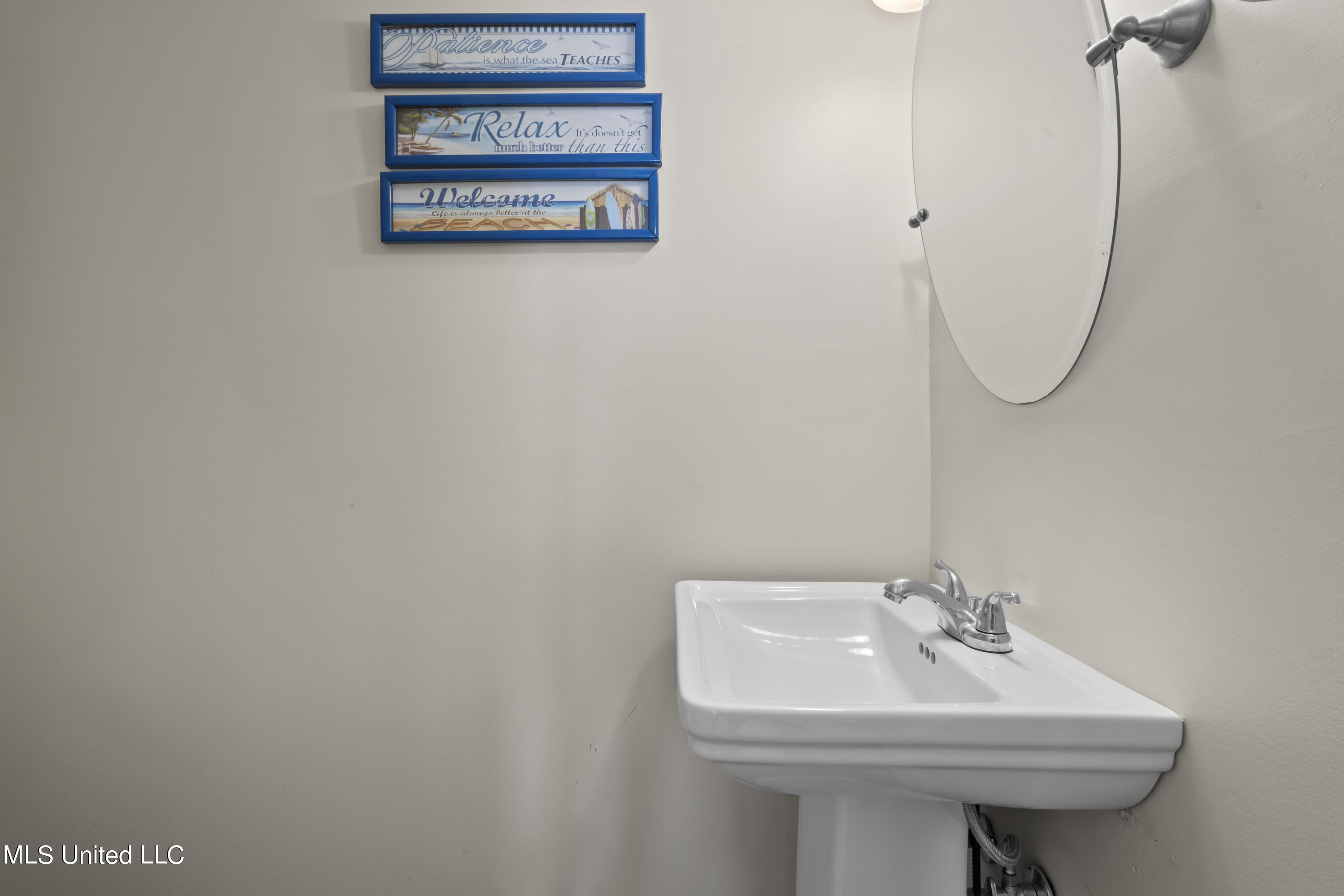 527 Front Beach Drive, 34