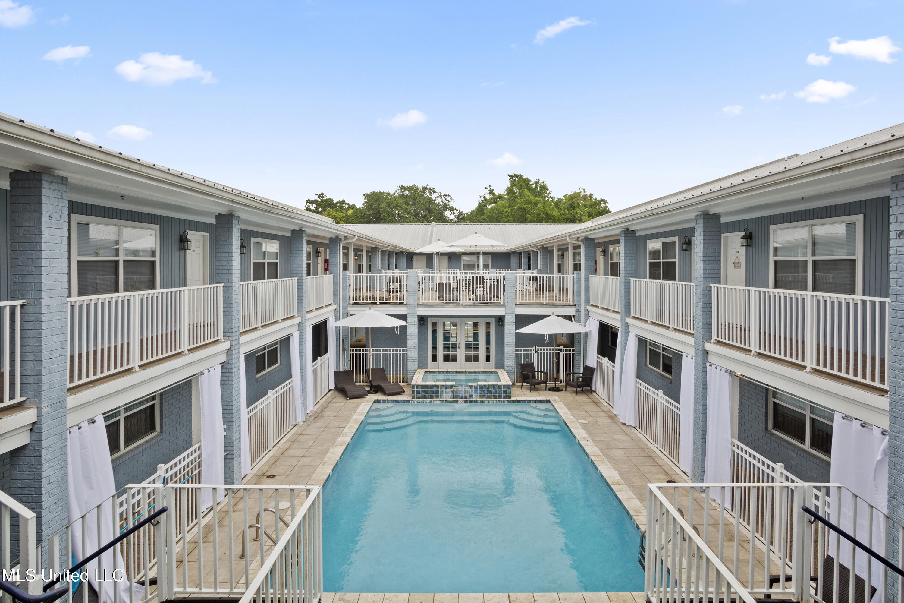 1282 Beach Boulevard, 104