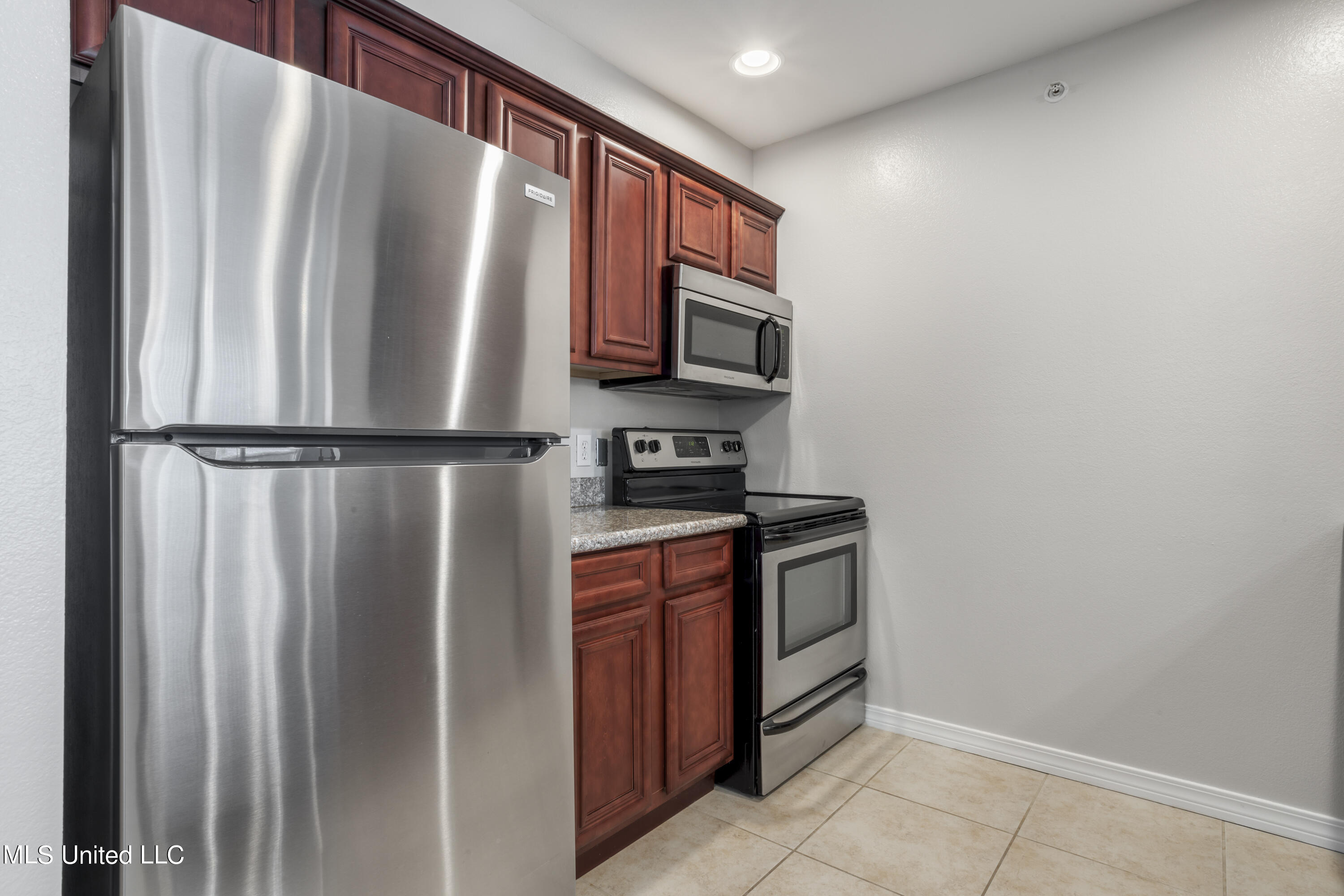 1282 Beach Boulevard, 104