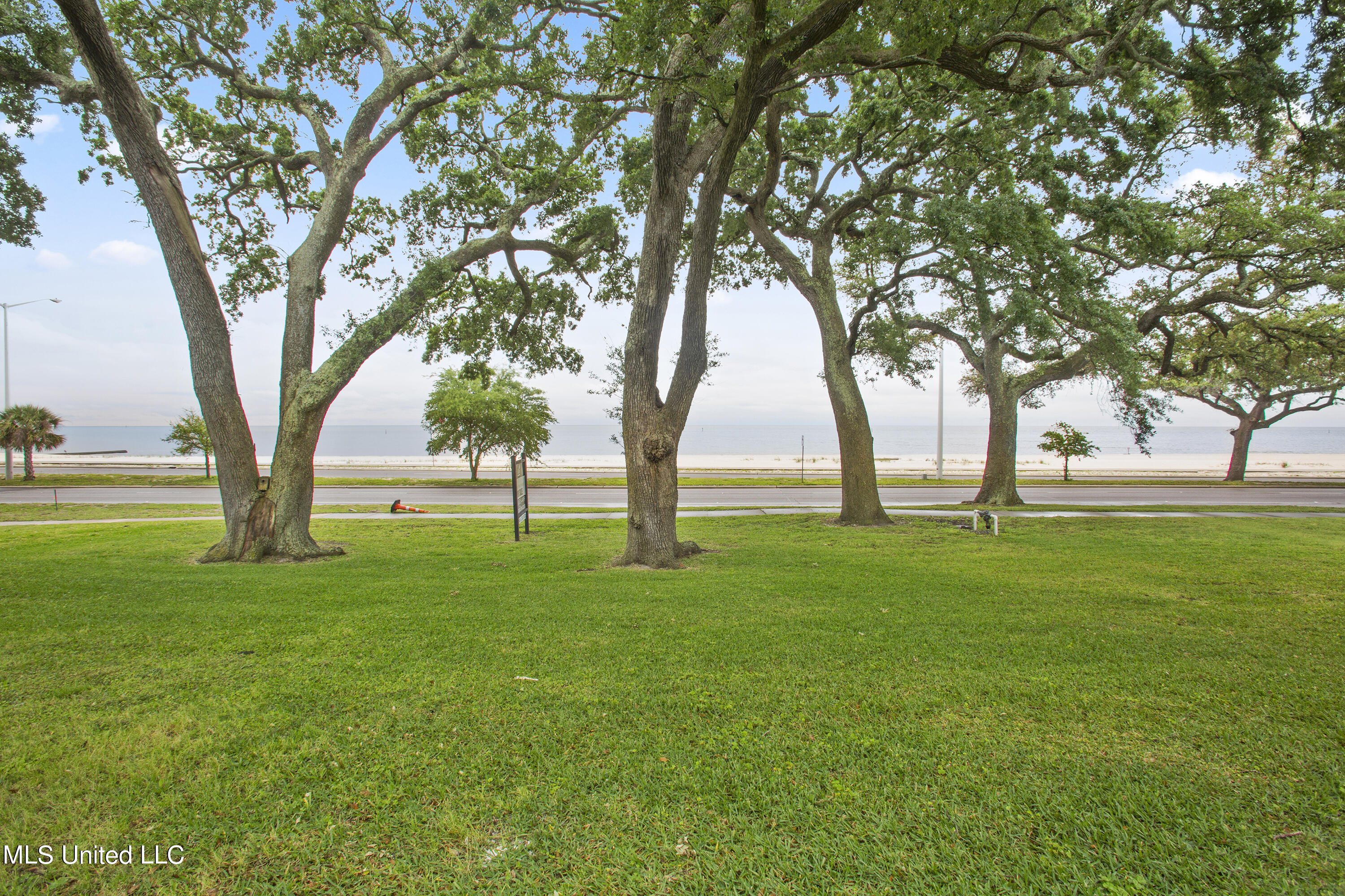 1282 Beach Boulevard, 104