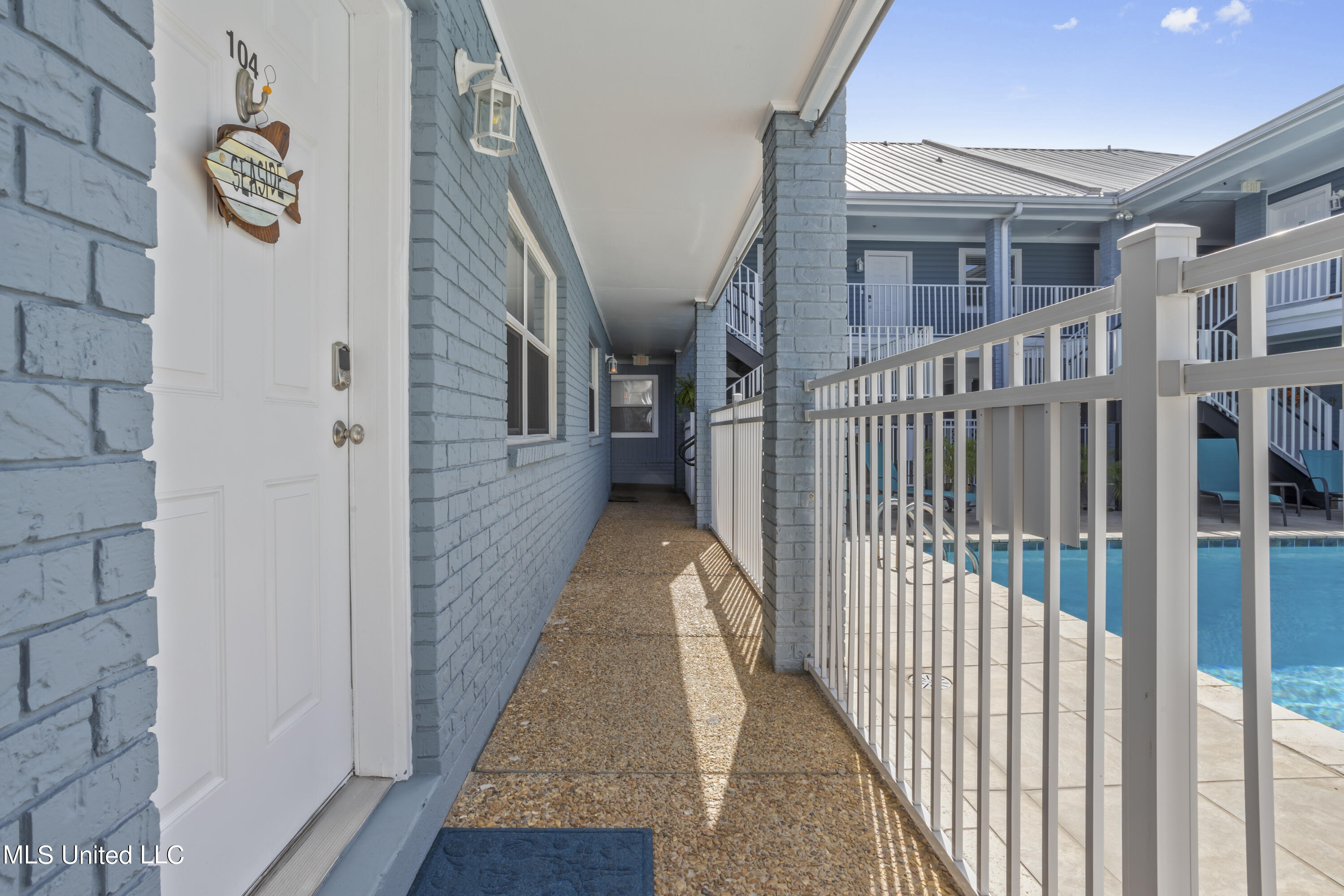 1282 Beach Boulevard, 104