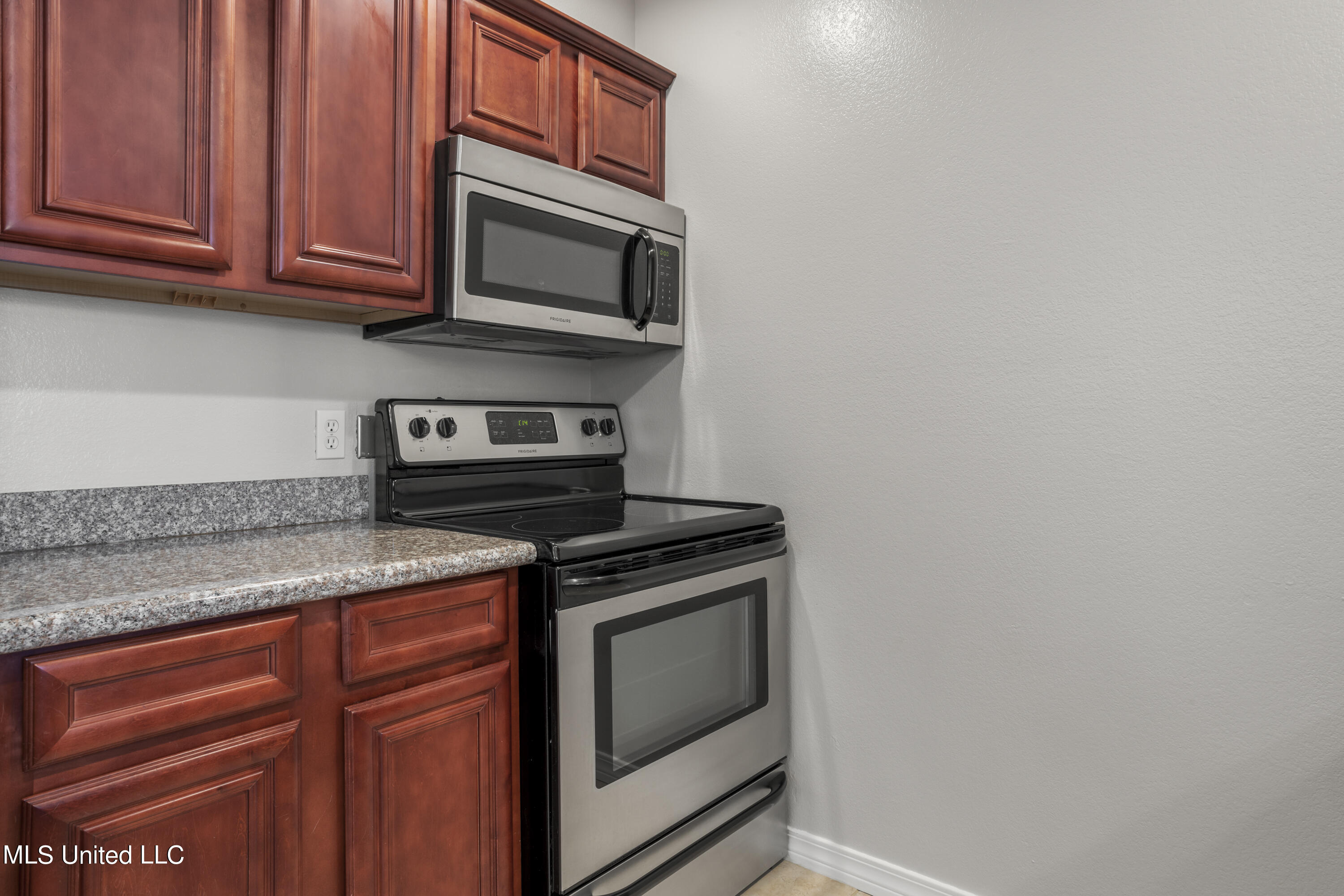 1282 Beach Boulevard, 104
