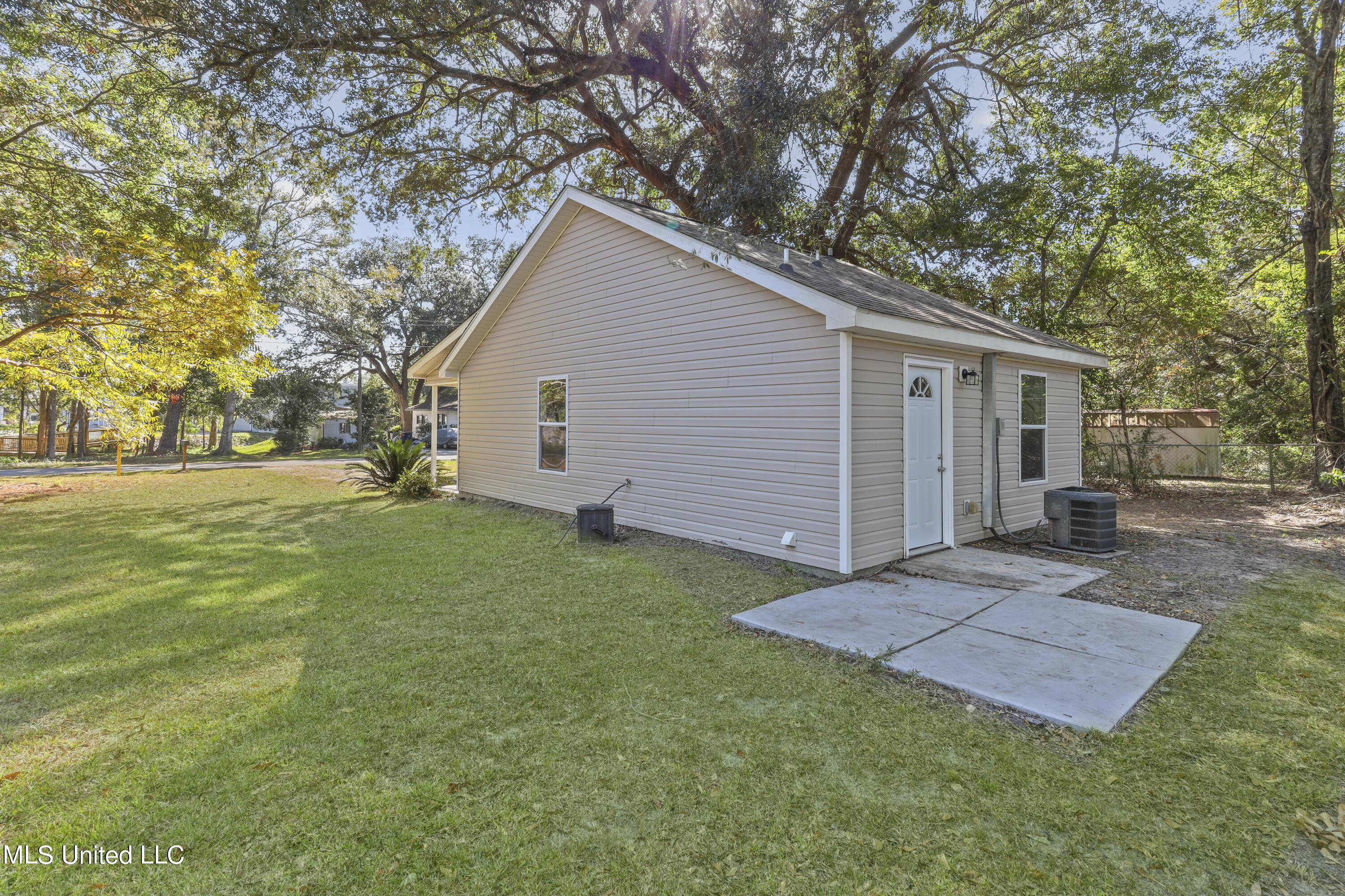 1007 Chaney Street