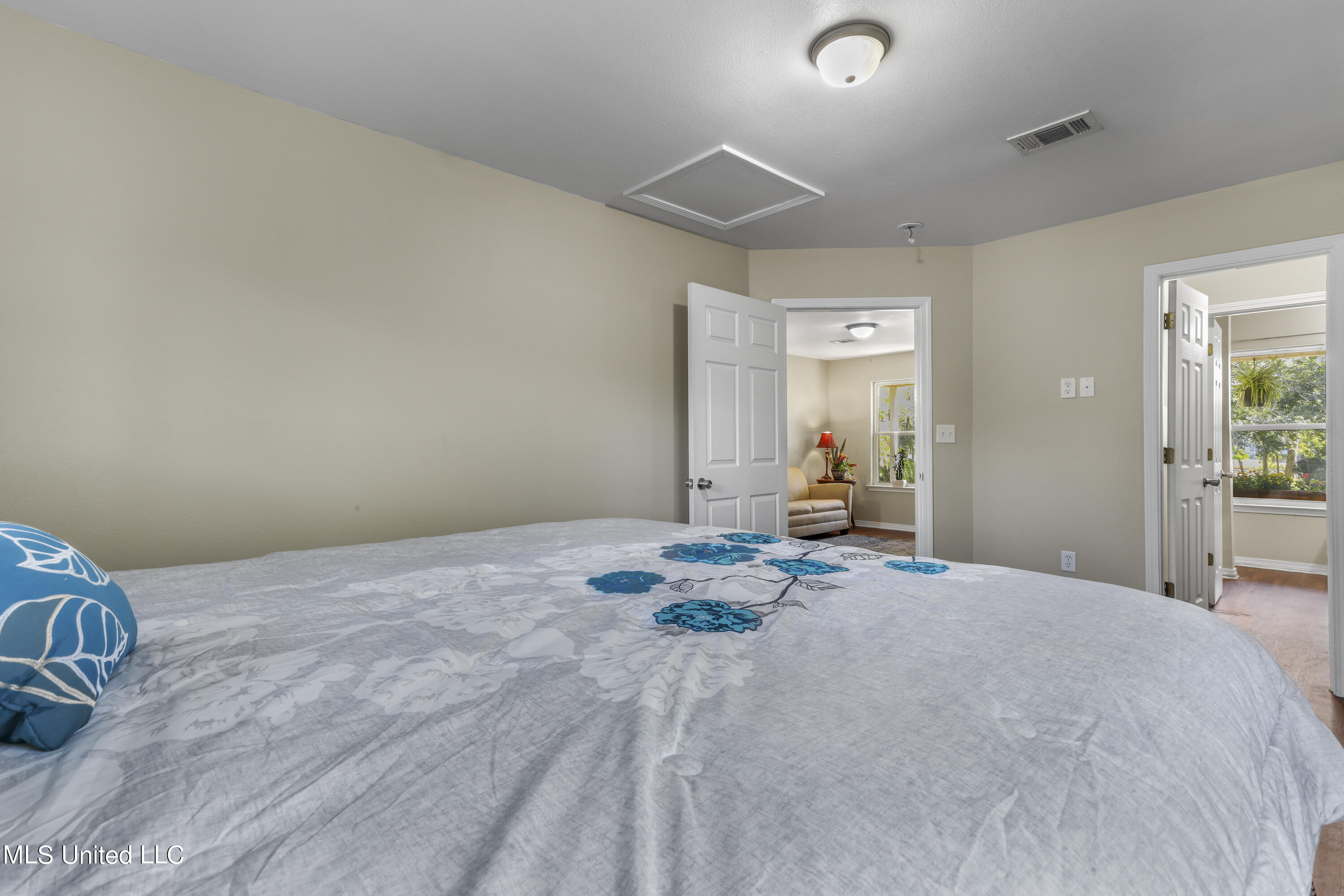 1007 Chaney Street