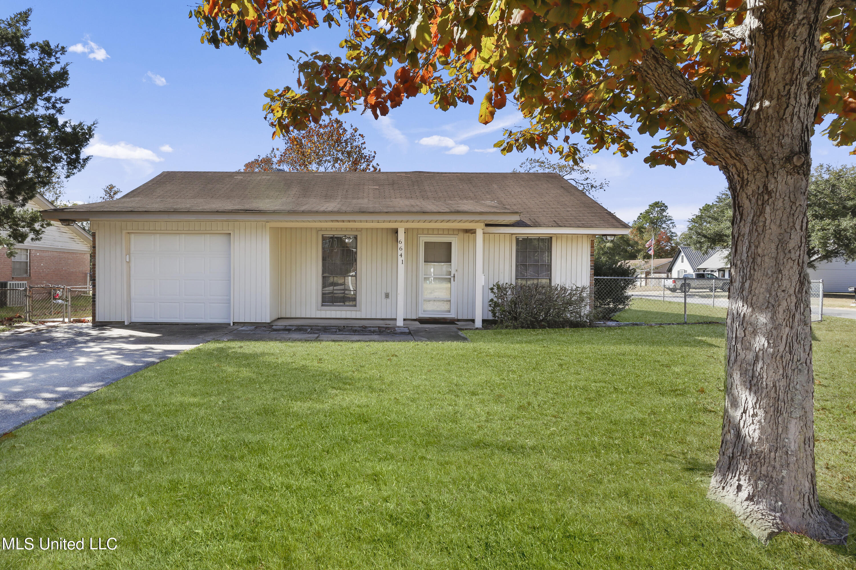 6641 Cortez Circle