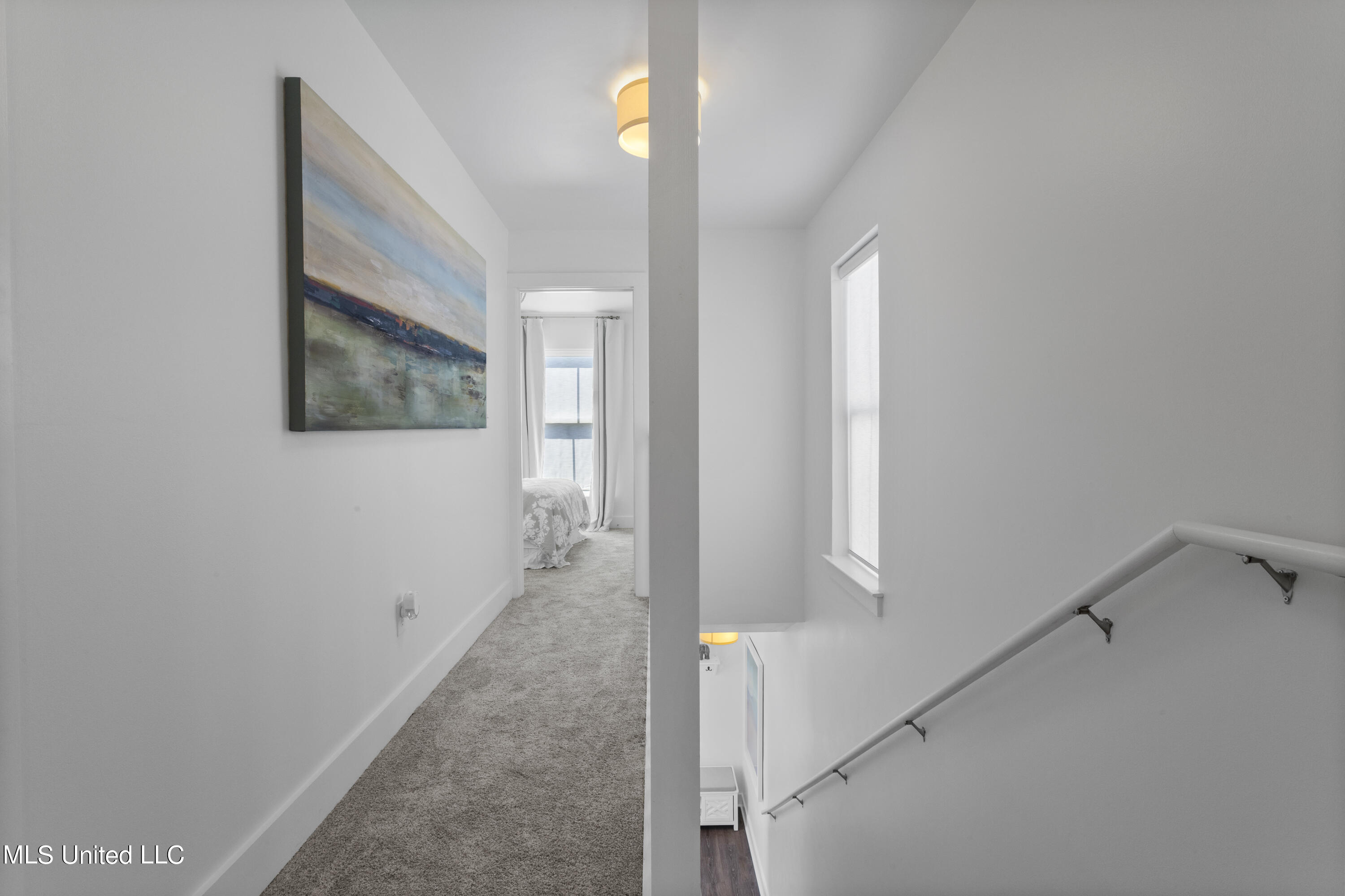 215 E Second Street, 26