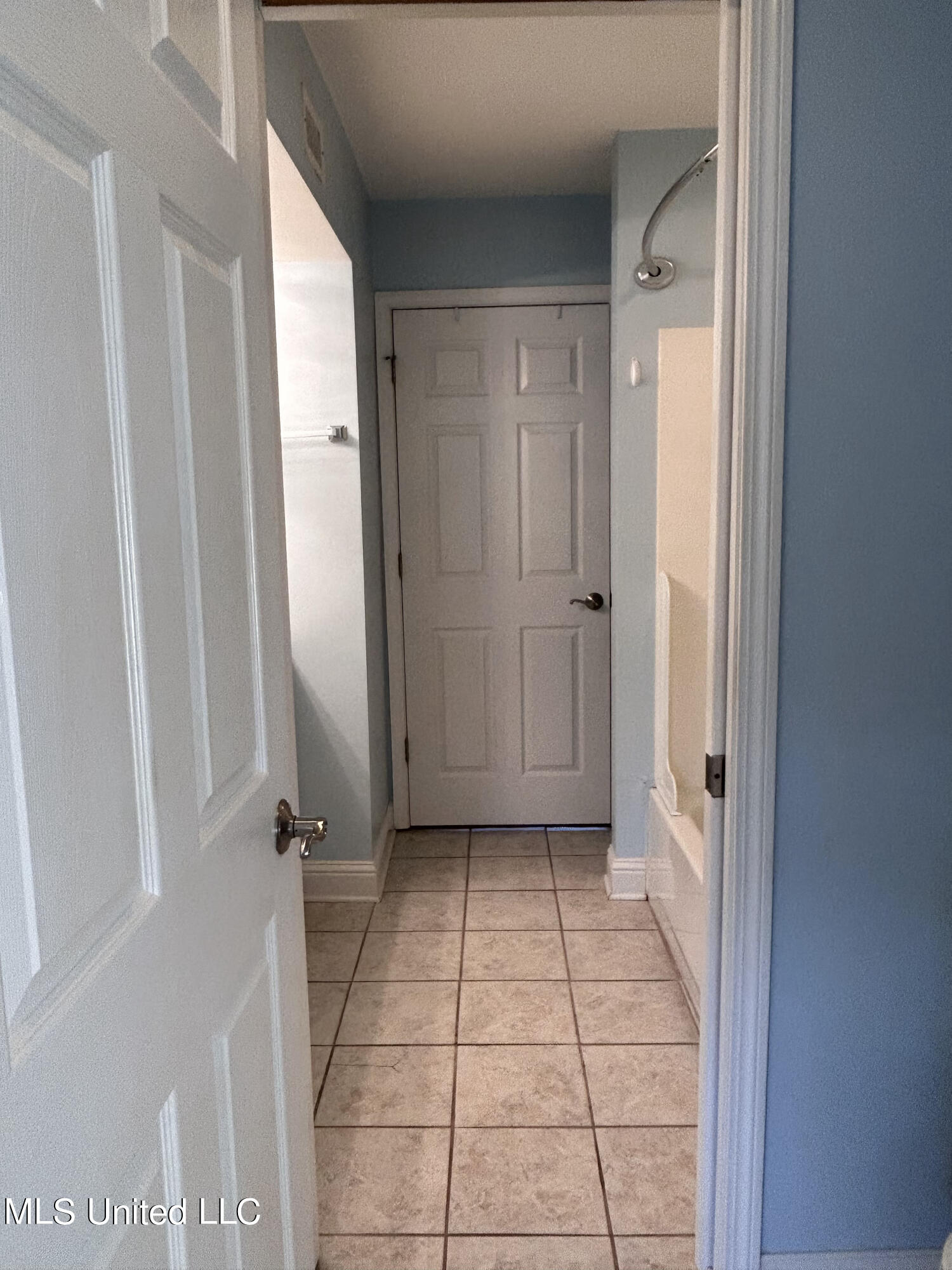 1664 Beach Boulevard, 109