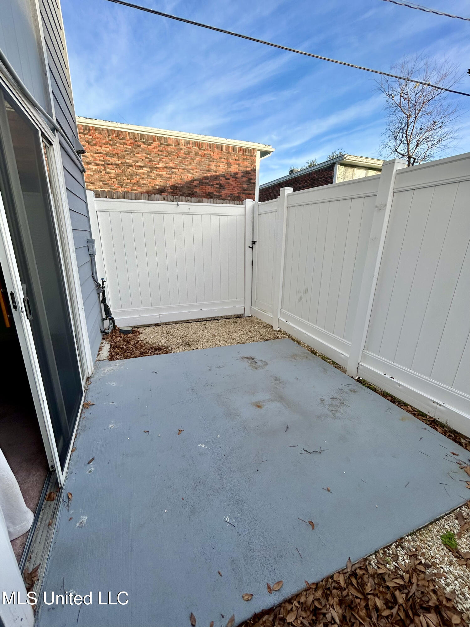 1664 Beach Boulevard, 109