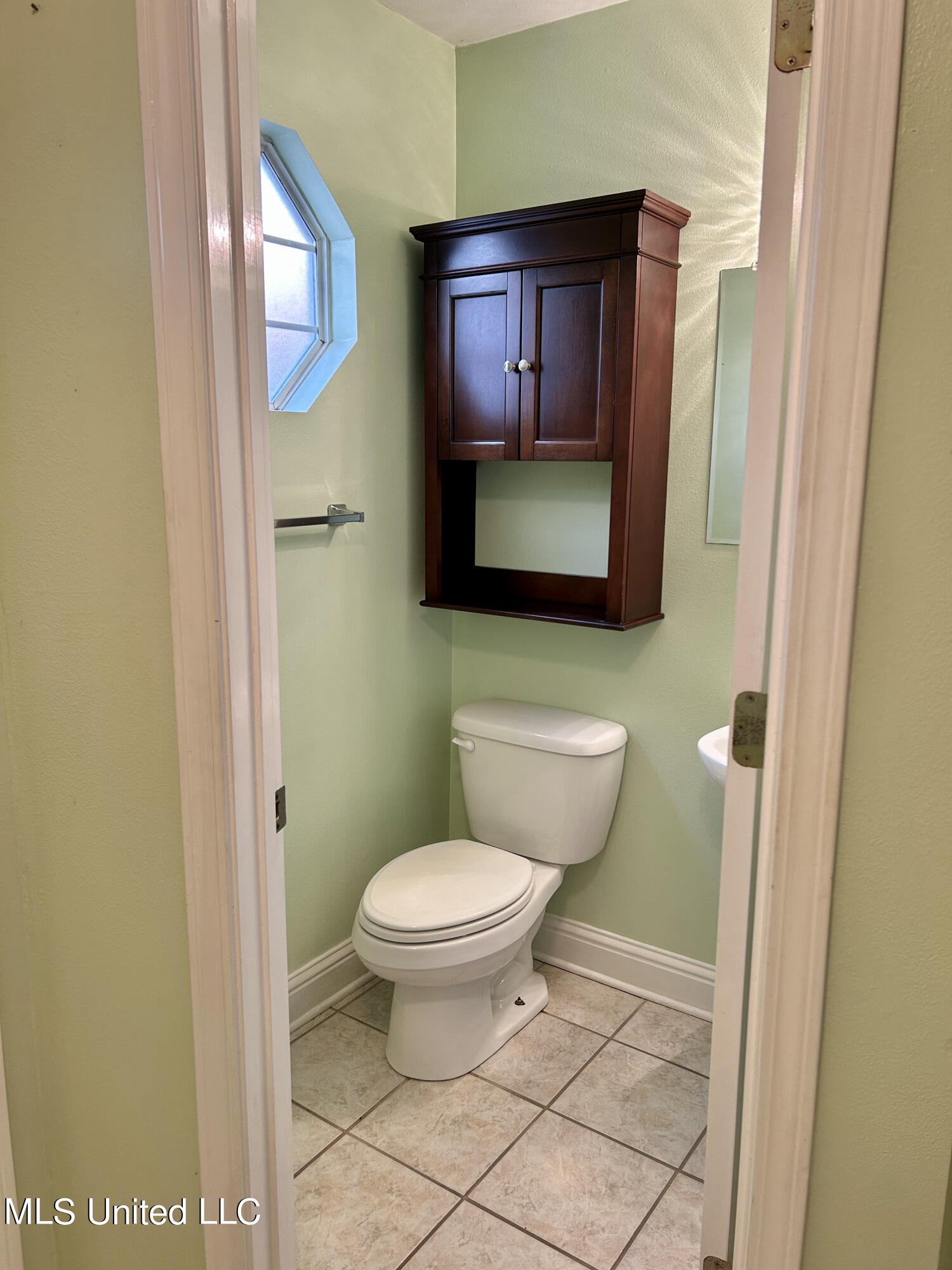 1664 Beach Boulevard, 109