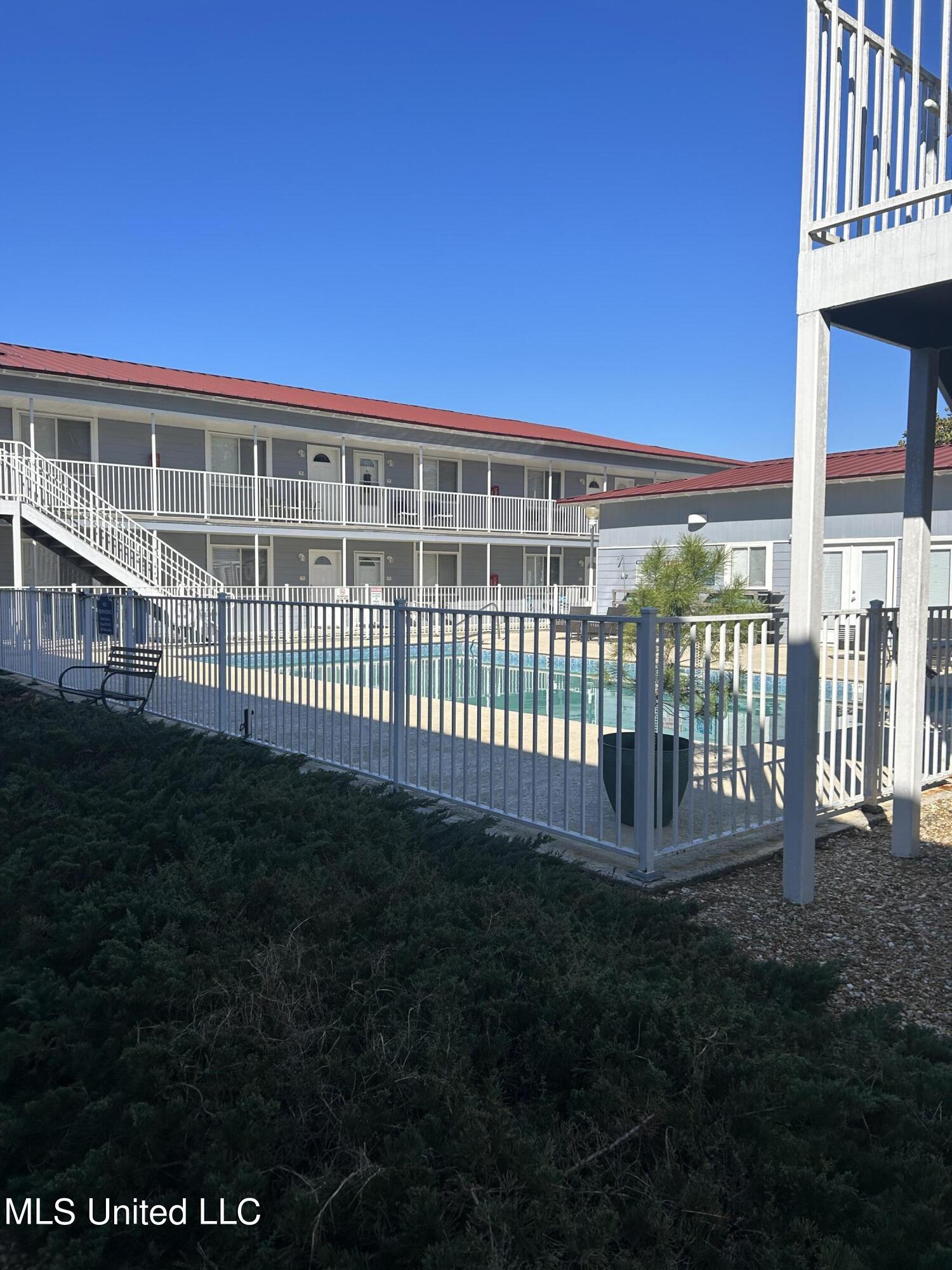 1664 Beach Boulevard, 109