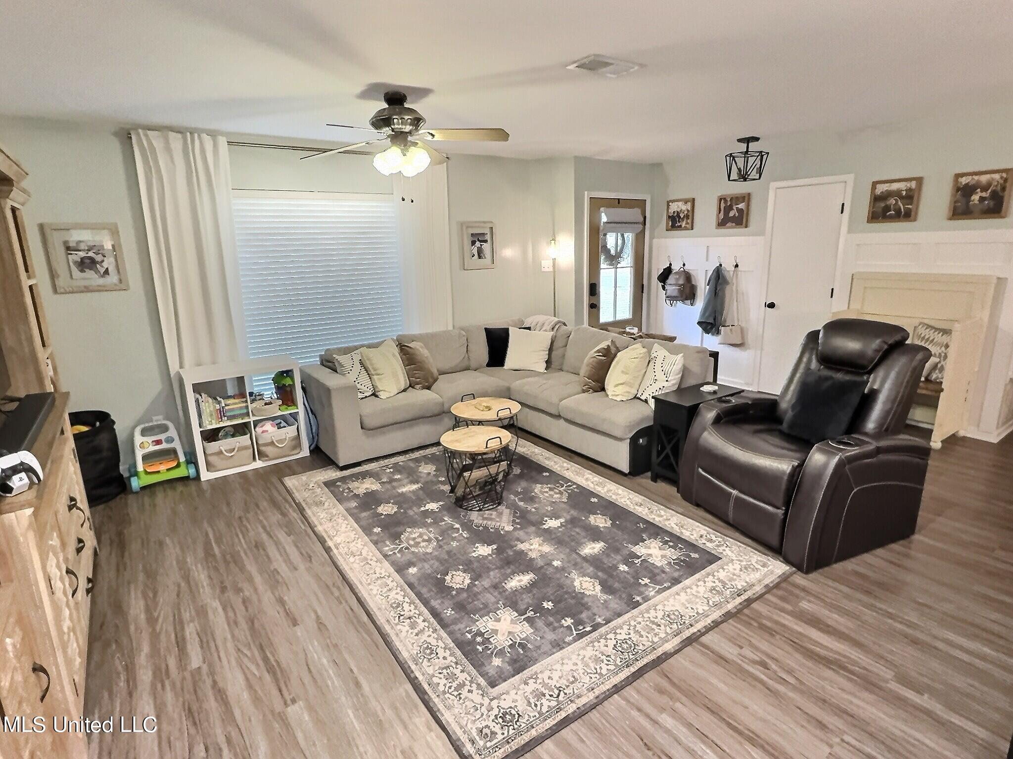 2800 Lawnwood Drive
