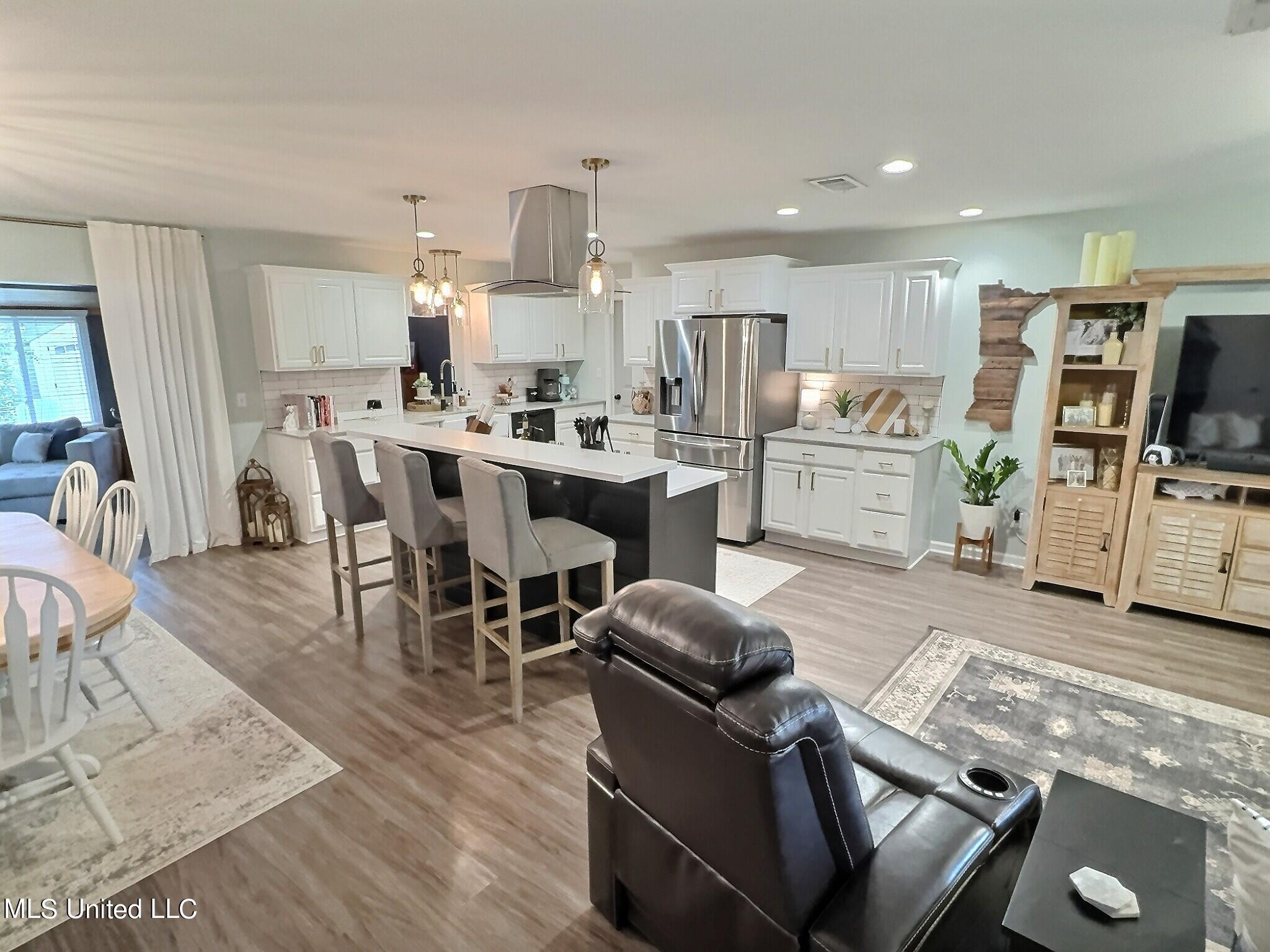 2800 Lawnwood Drive
