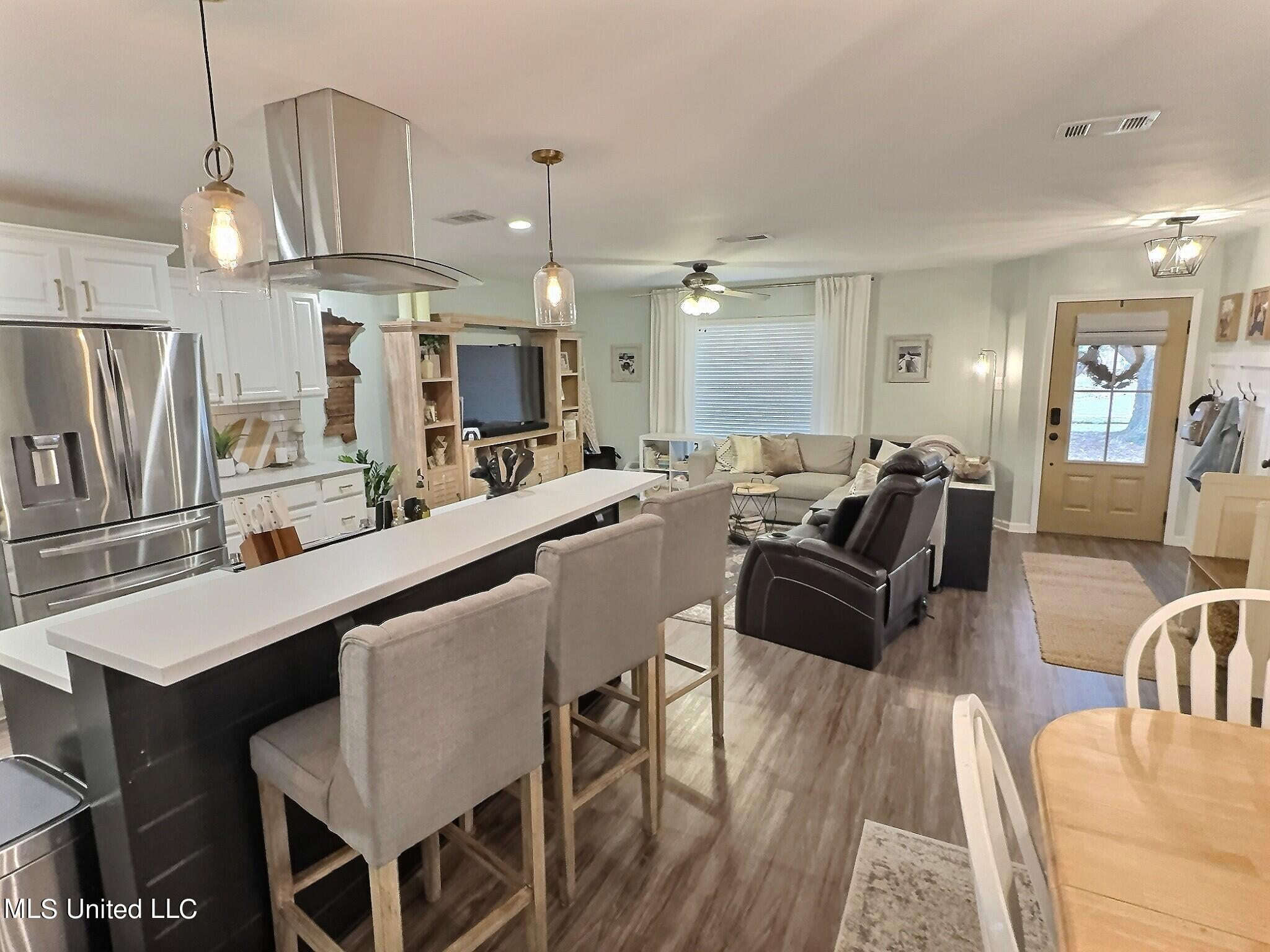 2800 Lawnwood Drive