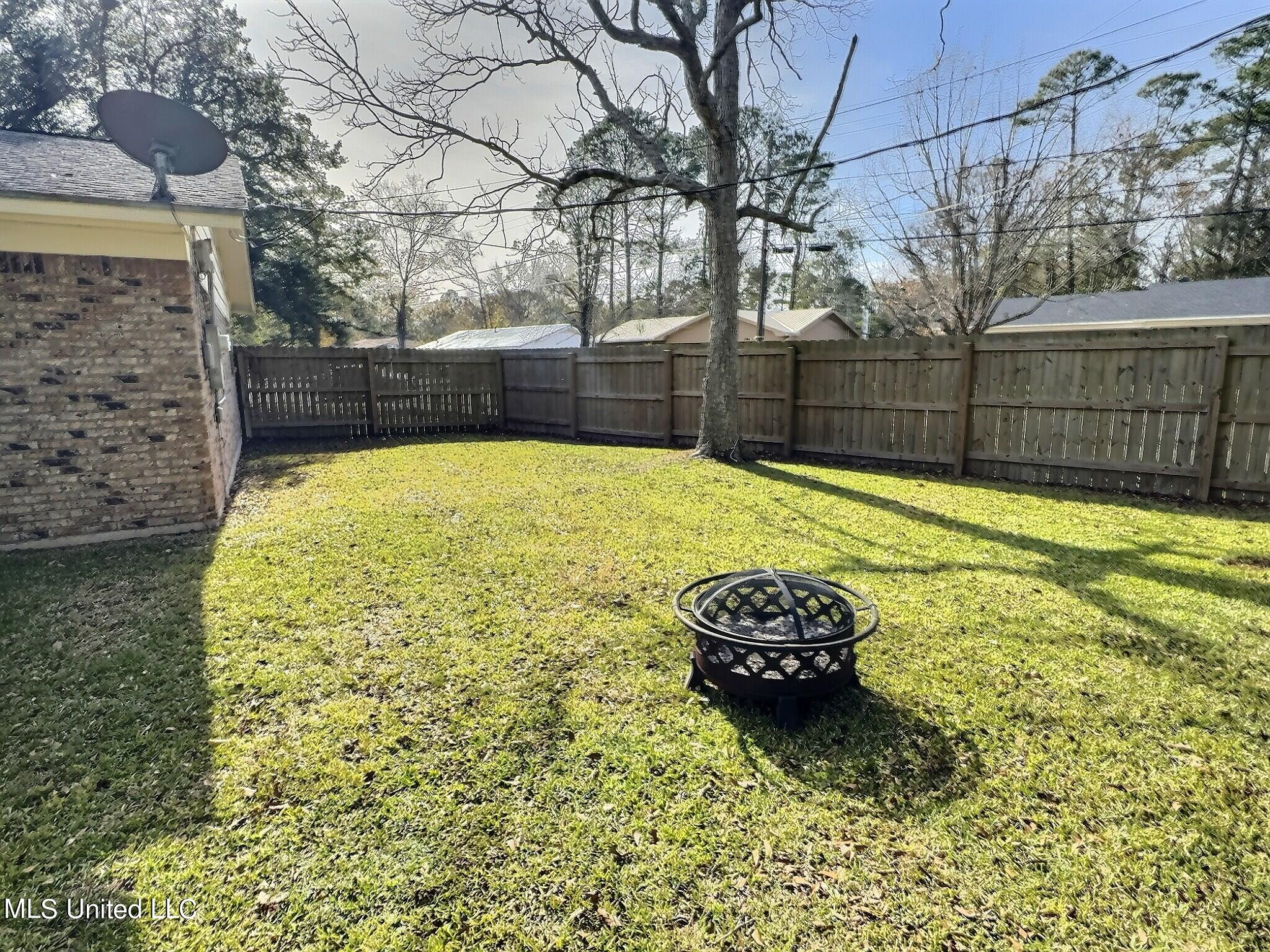 2800 Lawnwood Drive