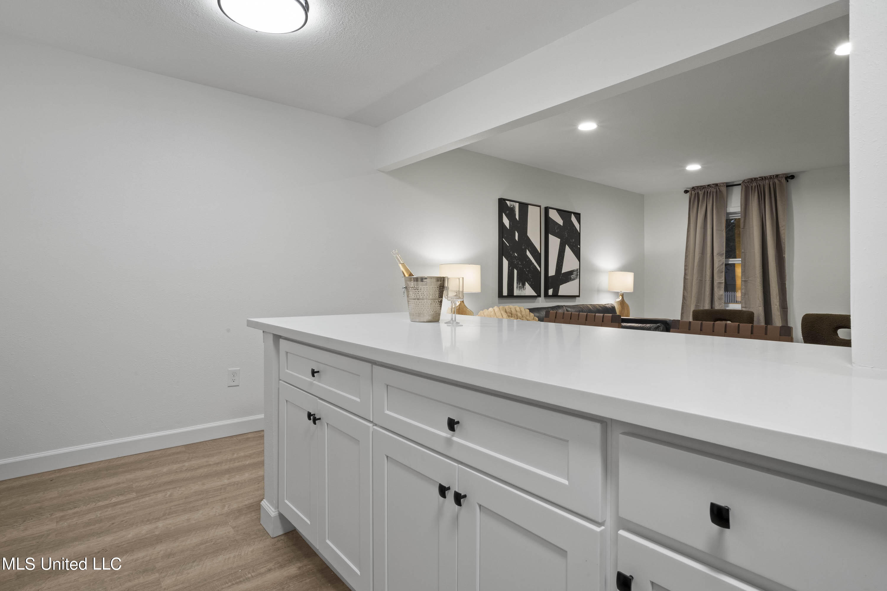 114 Ethel Circle, 3