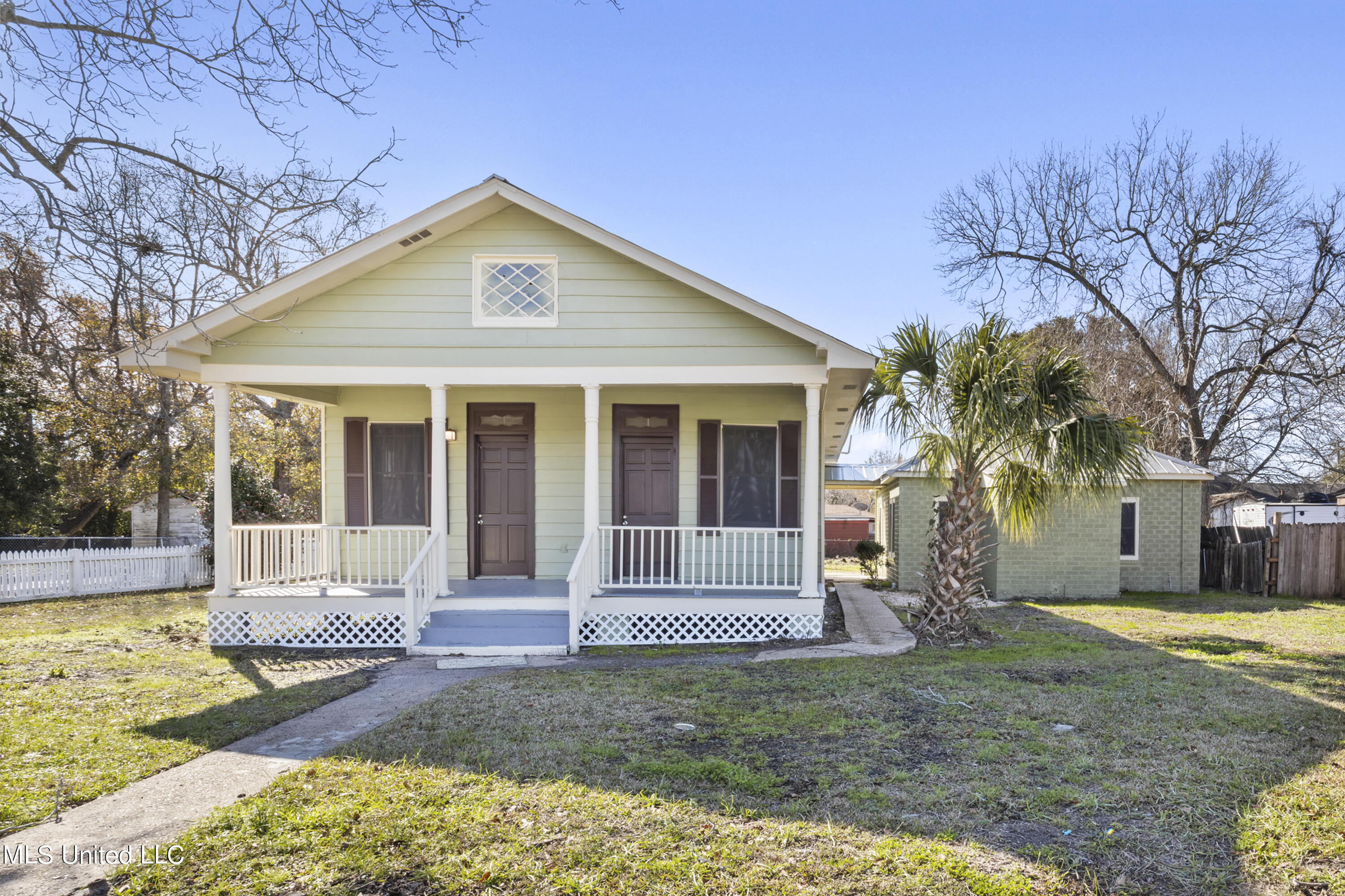 805 Elder Street