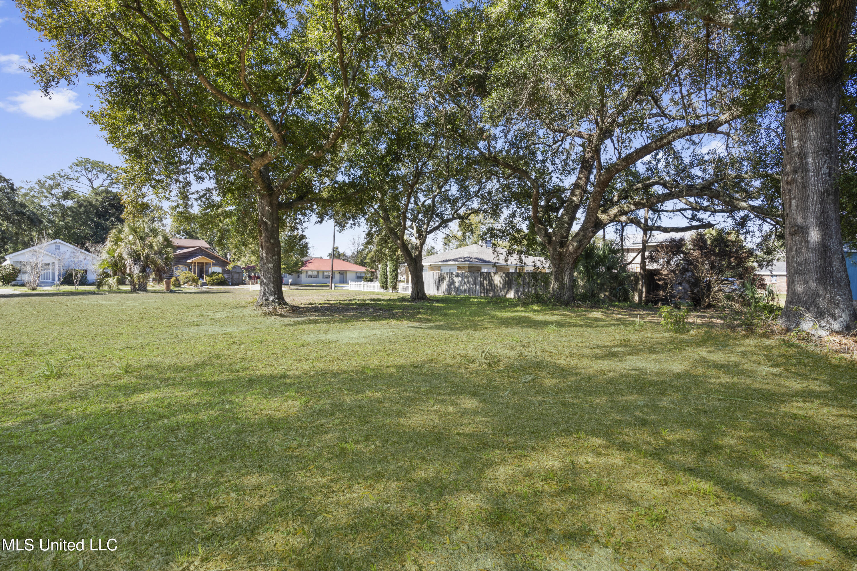 147 Pine Grove Avenue